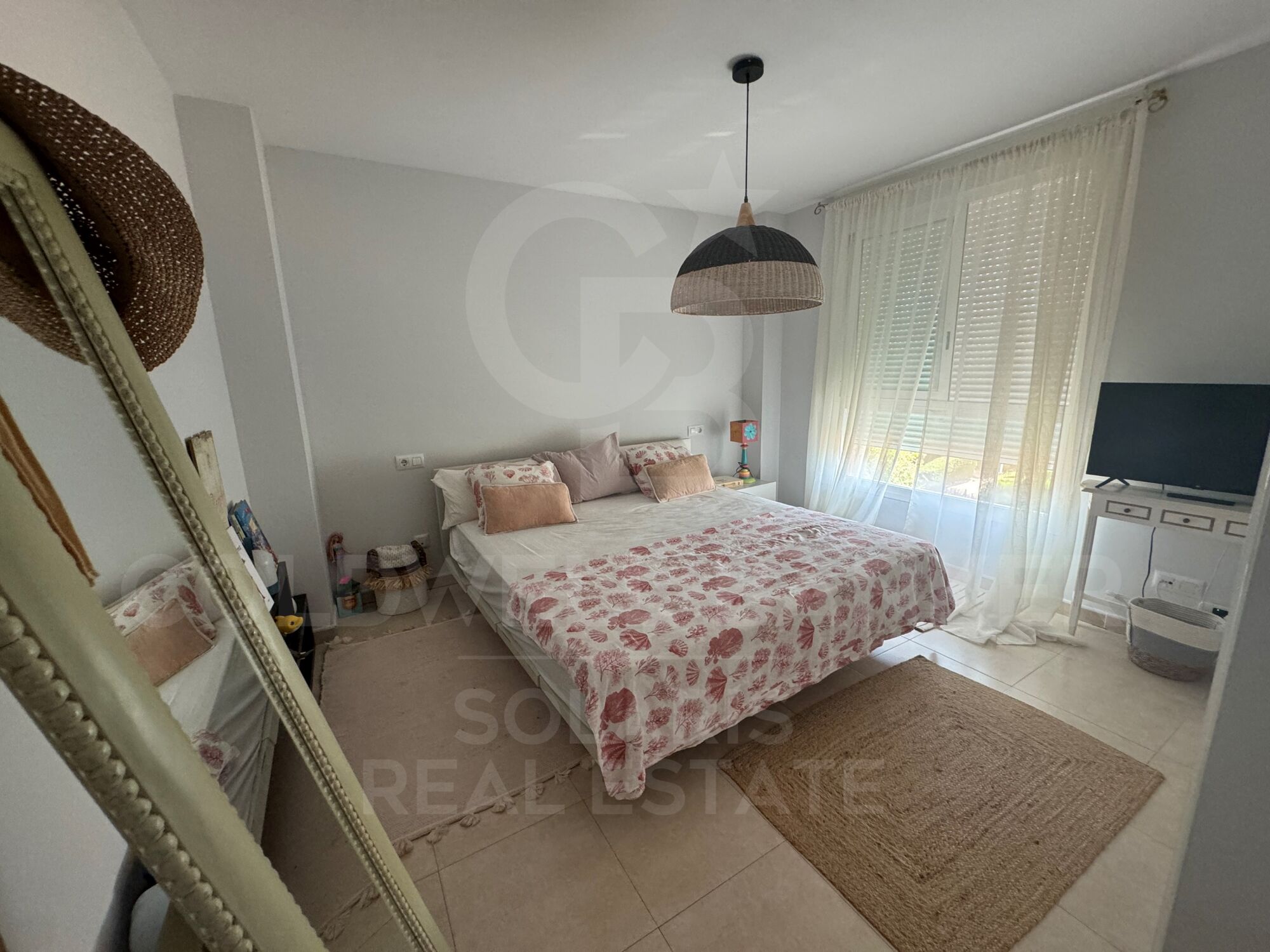 ¡Venta de ático dúplex en Jávea, con 2 habitaciones y a 50 metros del mar!