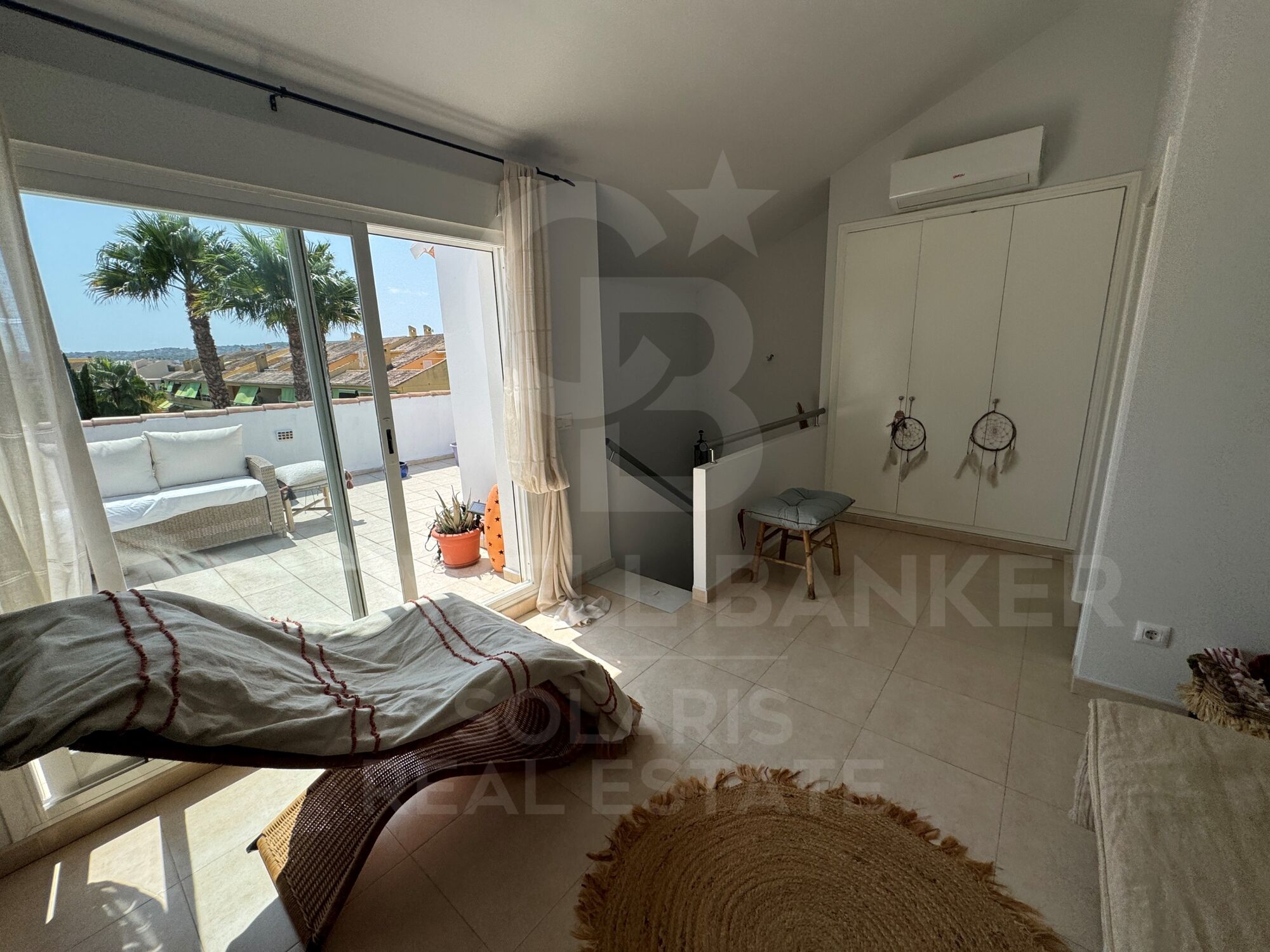 Duplex-Penthouse zum Verkauf in Jávea, 50 Meter vom Meer entfernt!