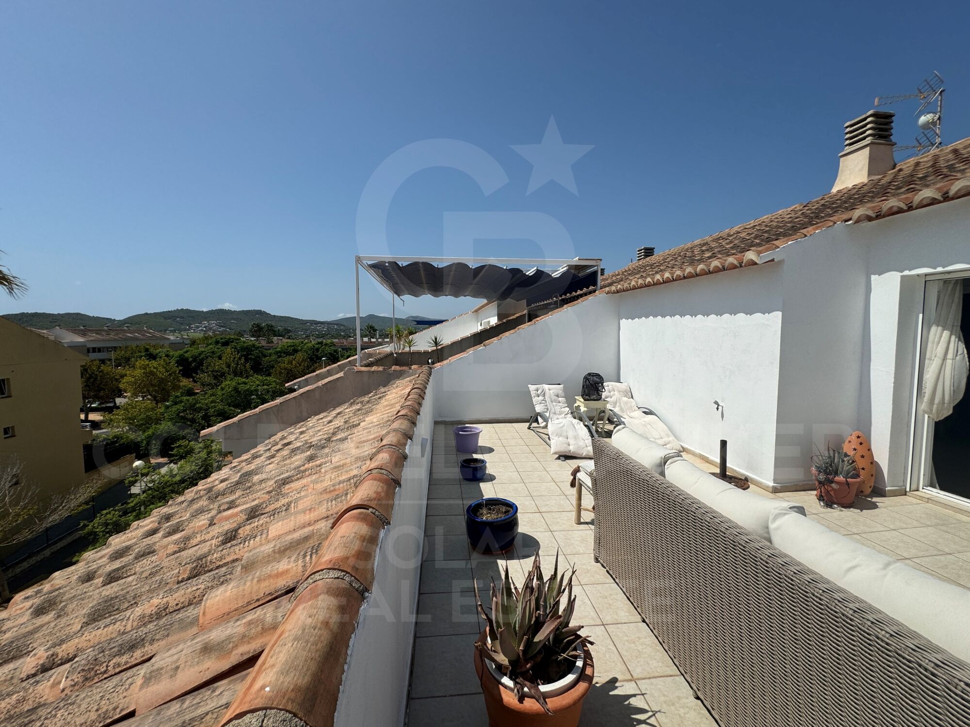 Duplex penthouse for sale in Jávea, 50 meters from the sea!