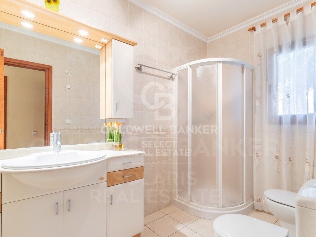 Beautiful family villa with garden