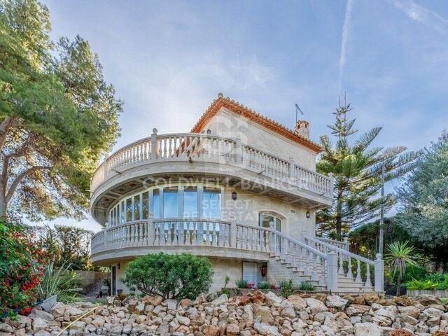 Villa luxueuse en bord de mer