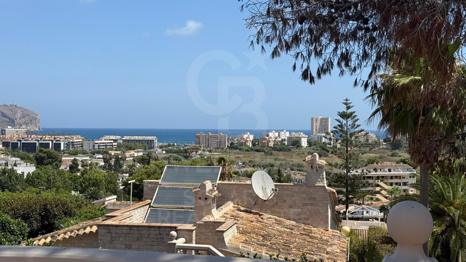 Amazing villa with sea views