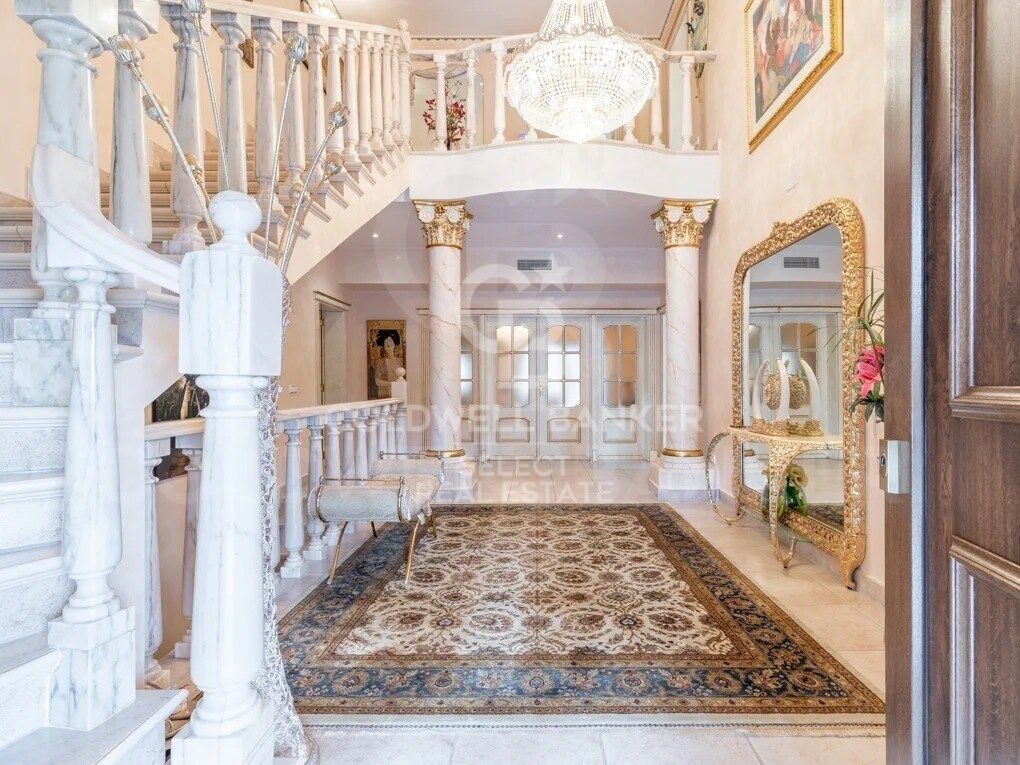 Amazing villa with sea views