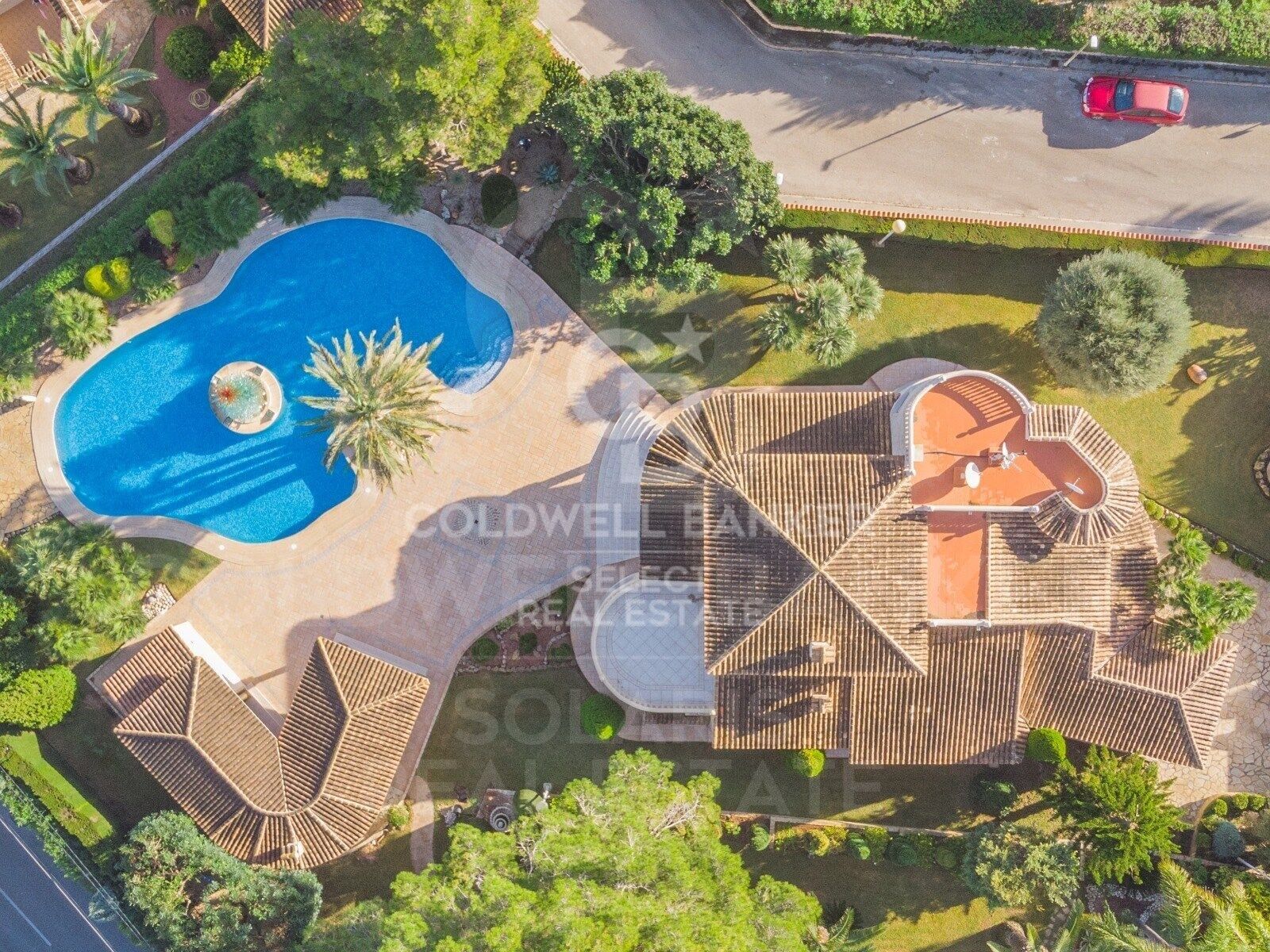 Amazing villa with sea views