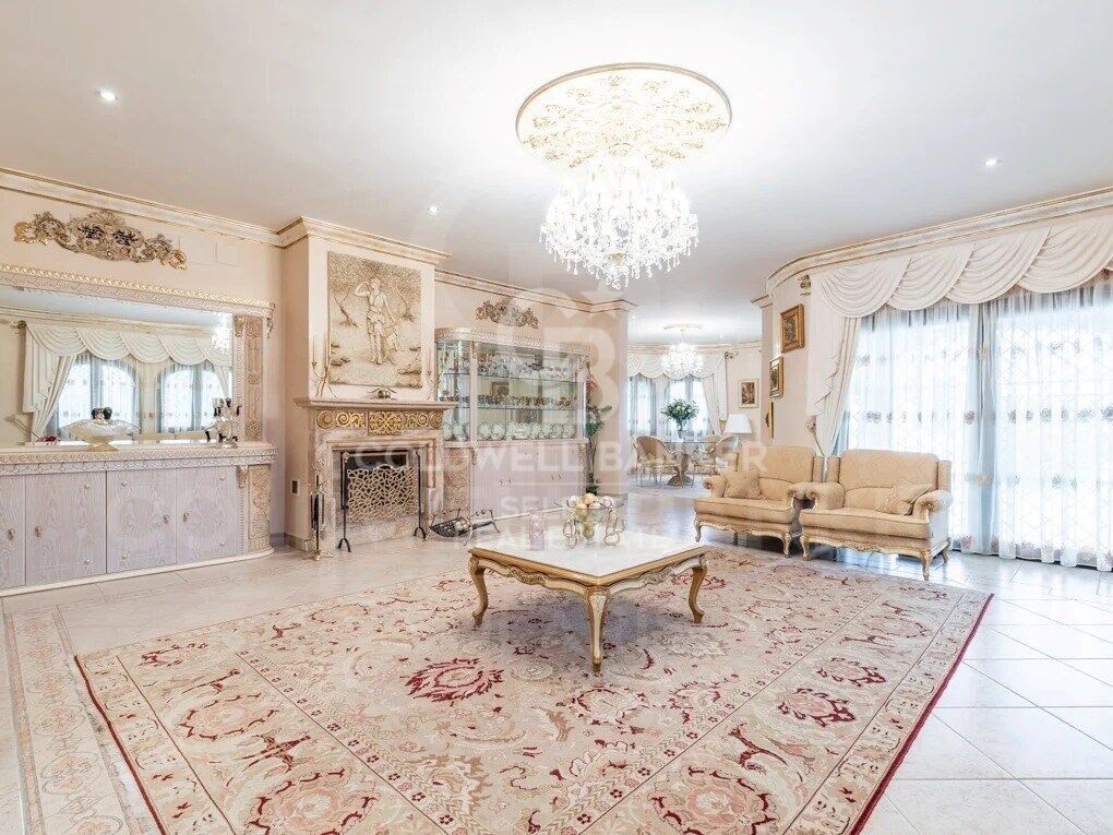 Amazing villa with sea views