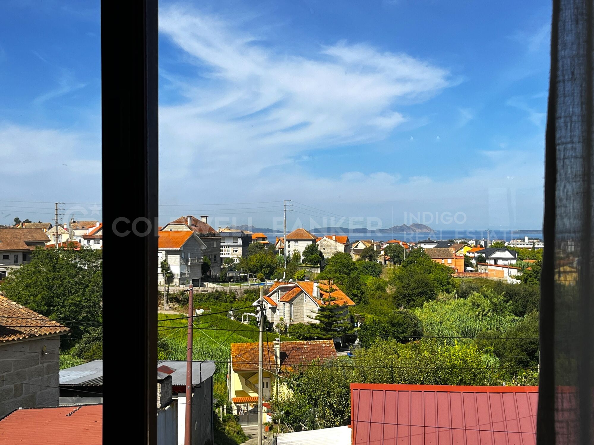 Villa with Views of the Cies