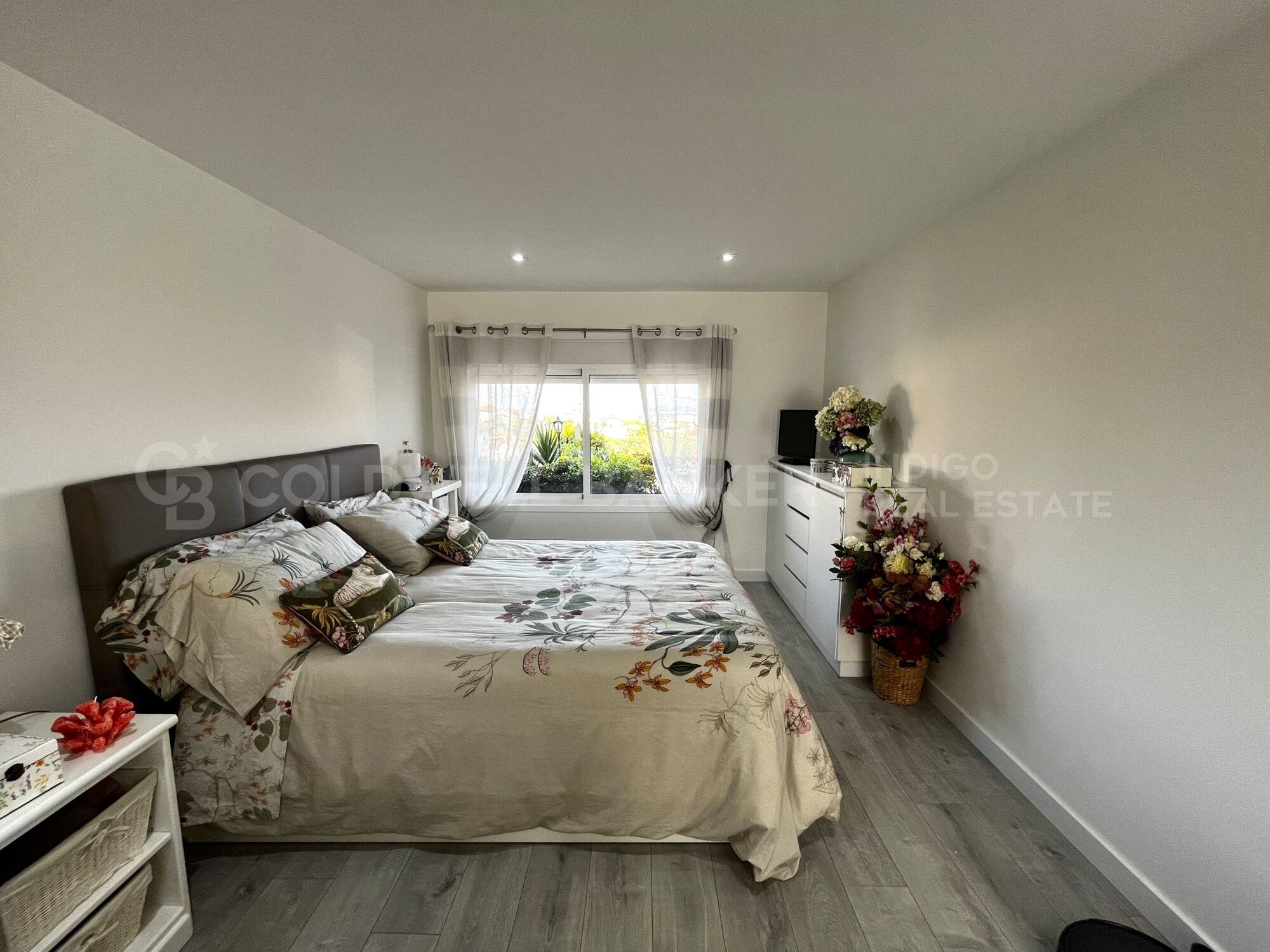 Villa with Views of the Cies