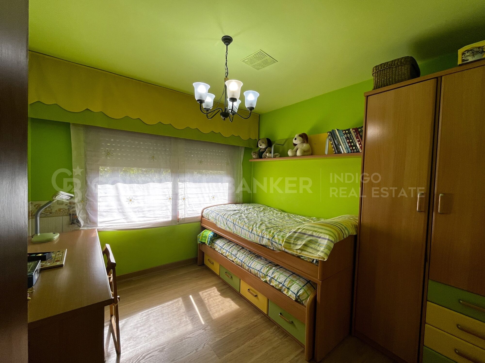 Villa with Views of the Cies