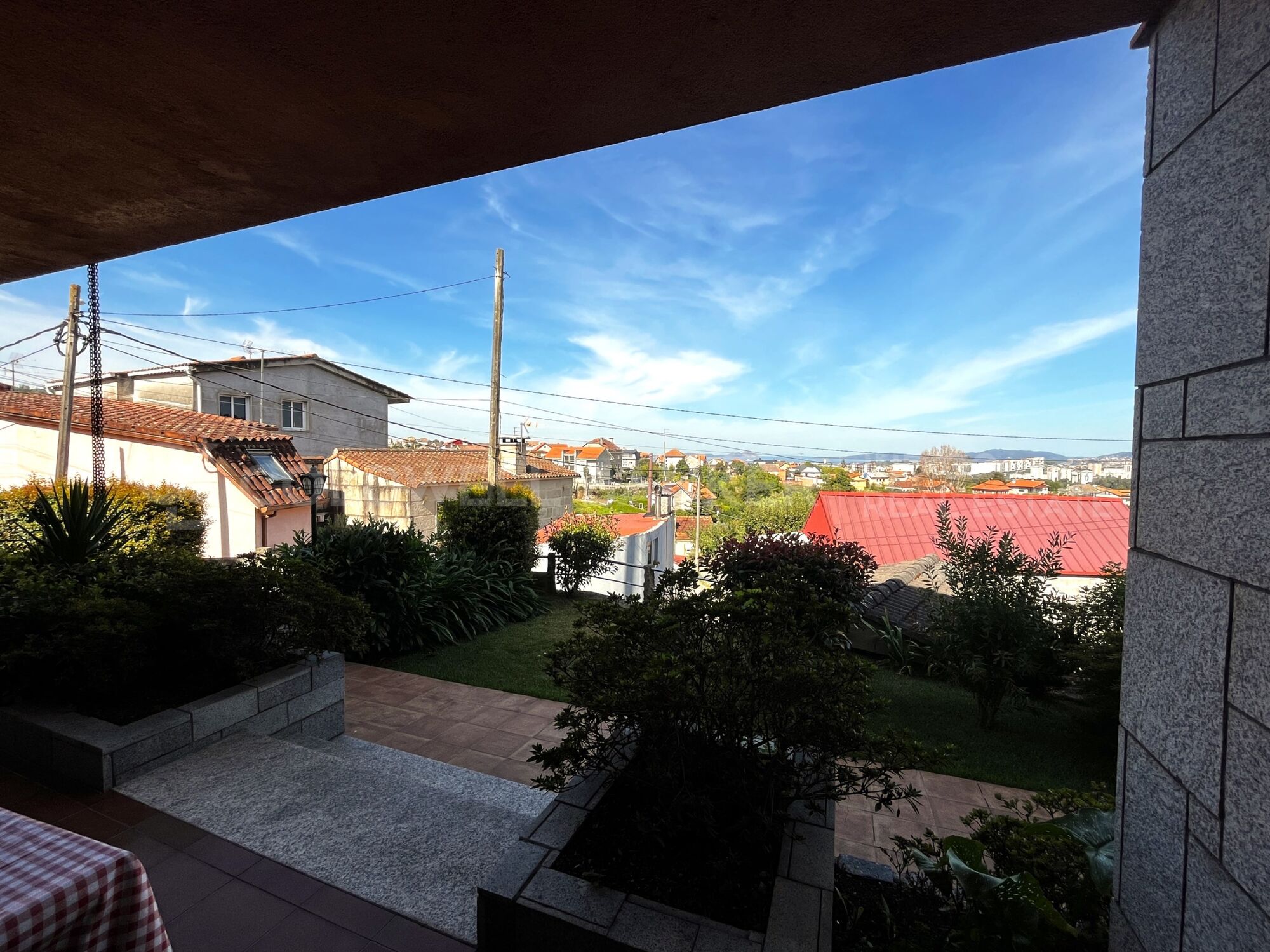 Villa with Views of the Cies