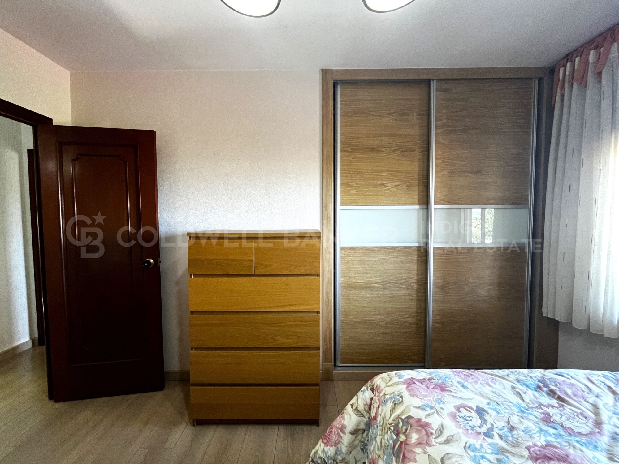 Villa with Views of the Cies