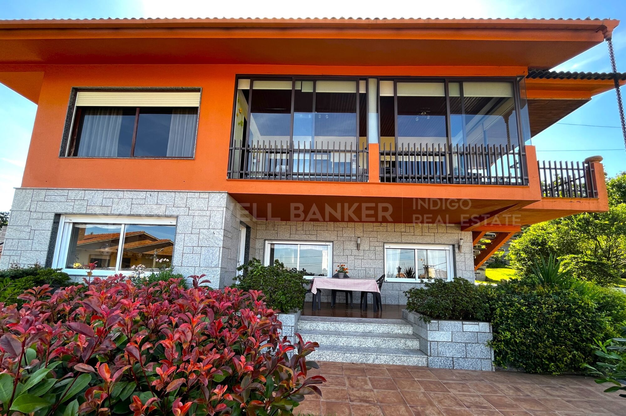 Villa with Views of the Cies