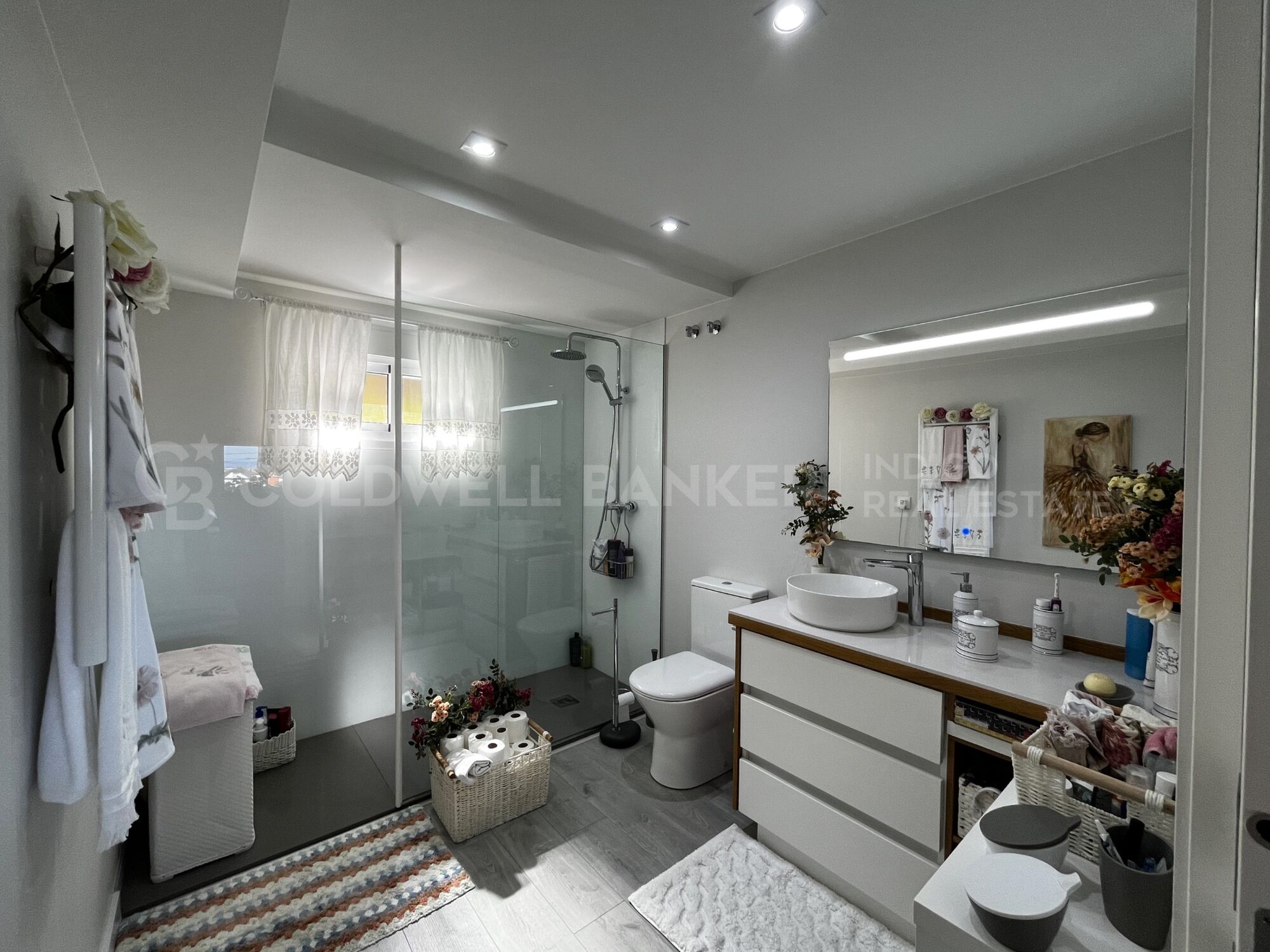 Villa with Views of the Cies