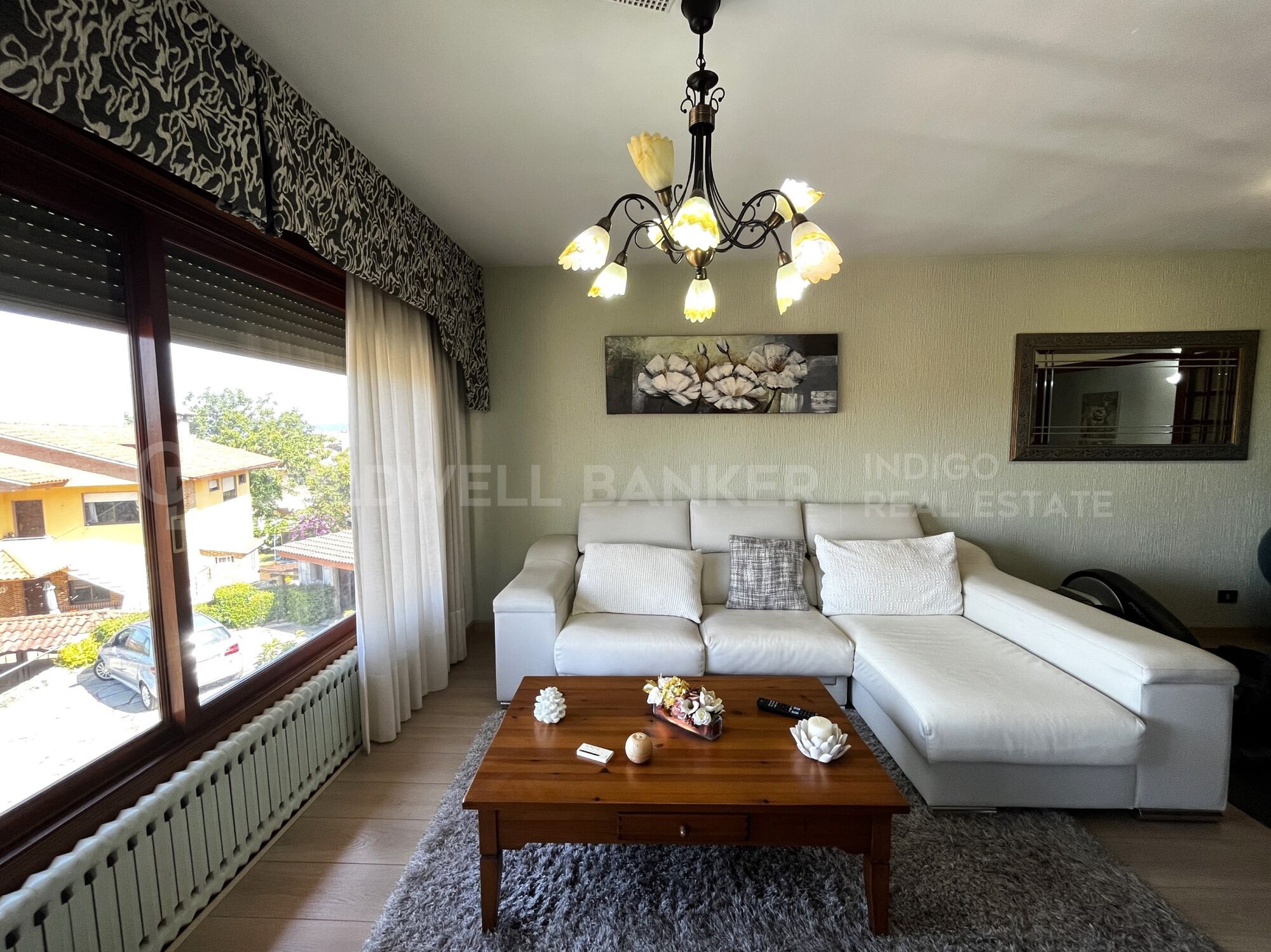 Villa with Views of the Cies