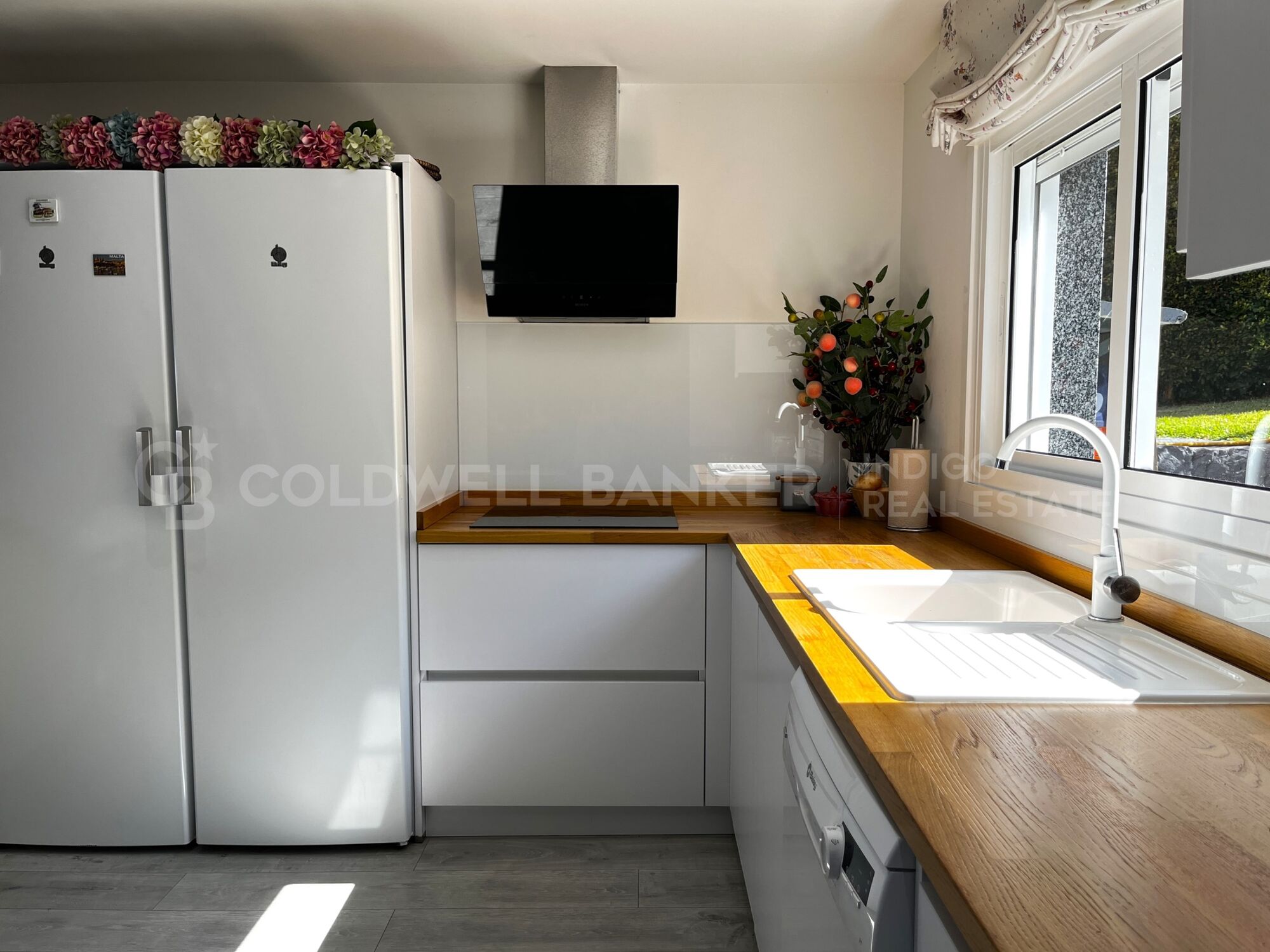 Villa with Views of the Cies