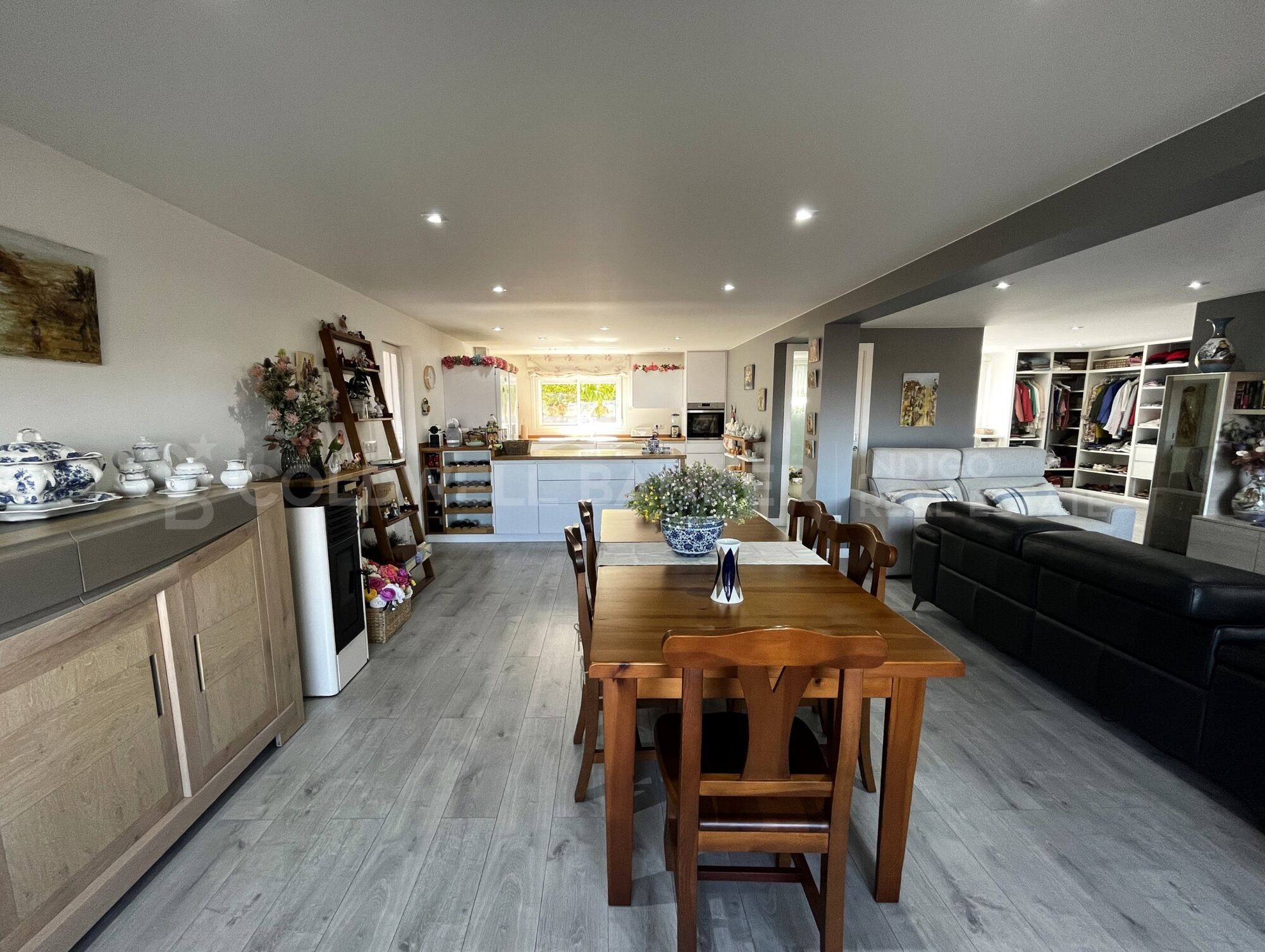 Villa with Views of the Cies