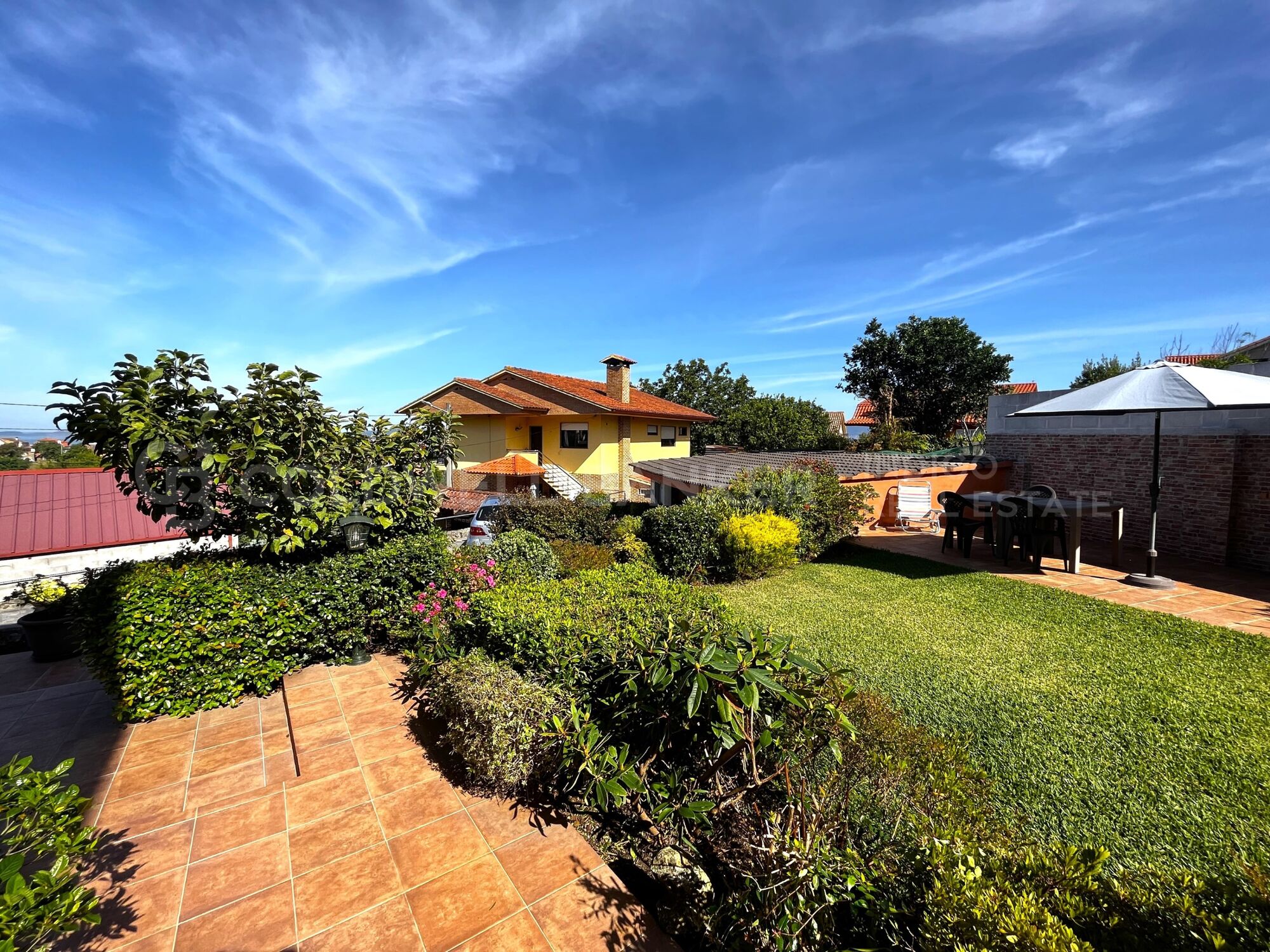 Villa with Views of the Cies