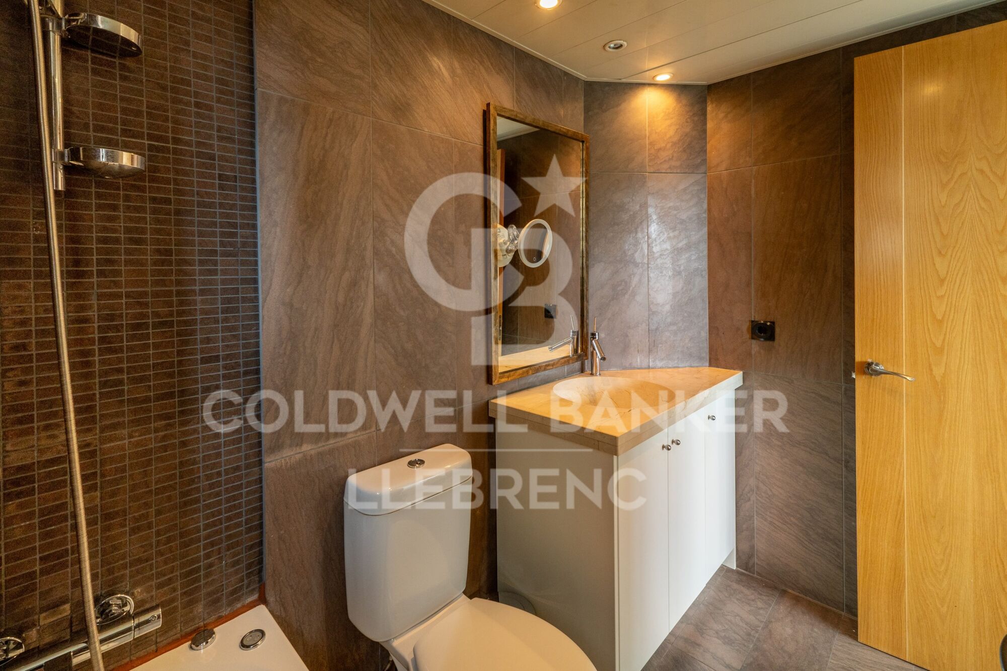 Espectacular casa pareada en venta en Vallcarca