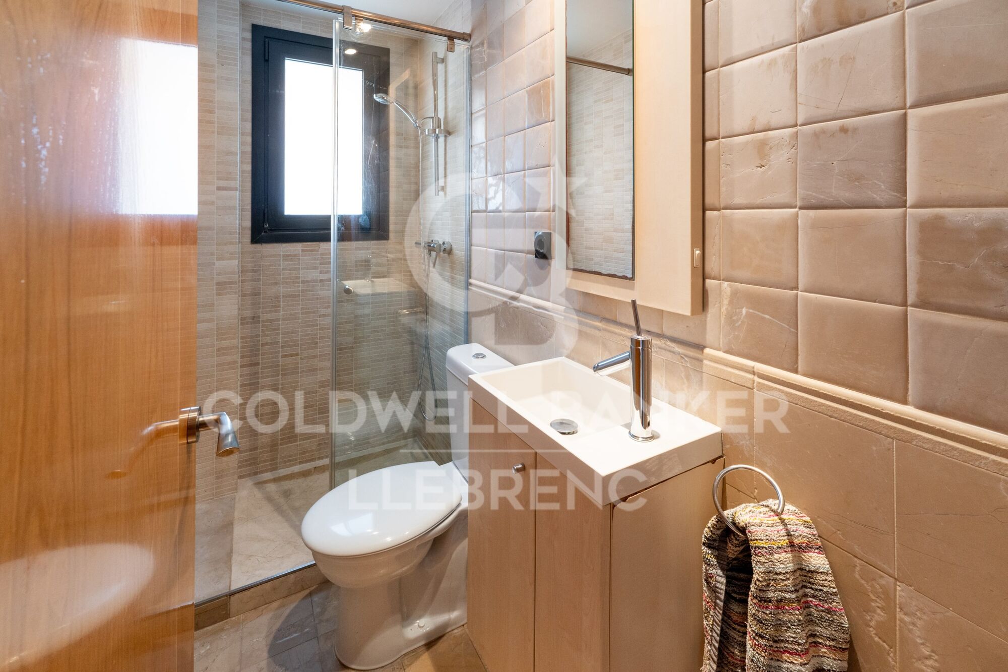 Espectacular casa pareada en venta en Vallcarca