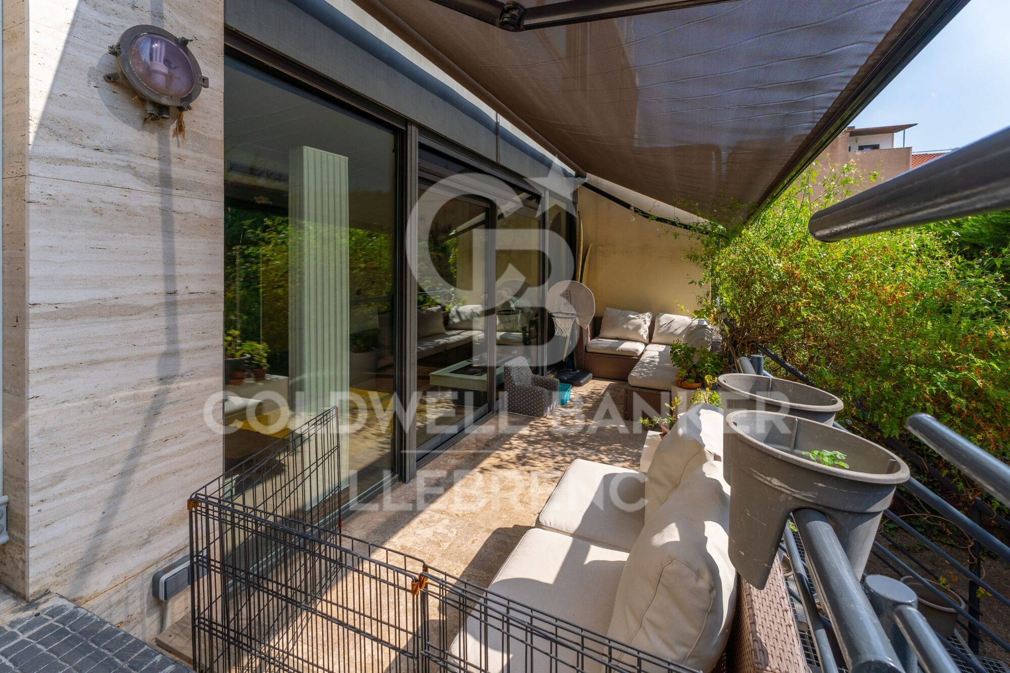 Espectacular casa pareada en venta en Vallcarca