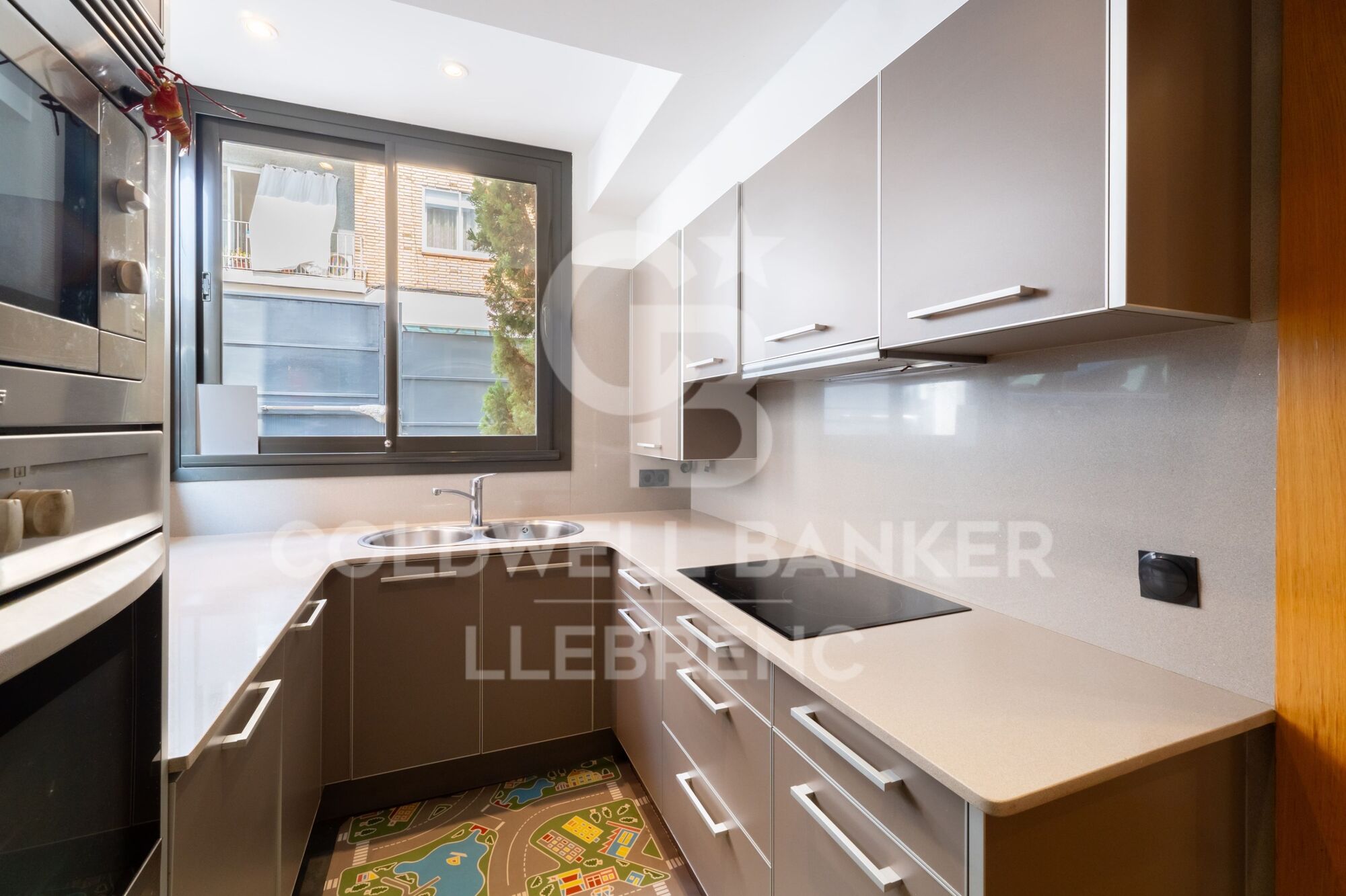 Espectacular casa pareada en venta en Vallcarca