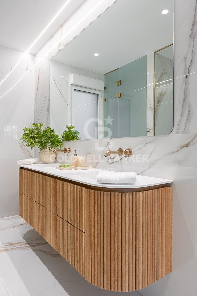 Espectacular vivienda con terraza a la venta en Recoletos, Madrid