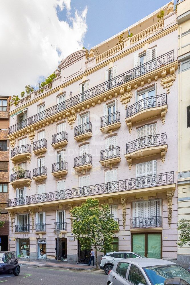 Spectaculaire appartement avec terrasse à vendre à Recoletos, Madrid
