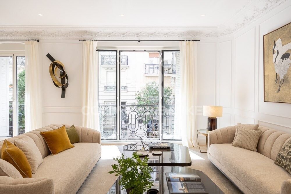 Espectacular vivienda con terraza a la venta en Recoletos, Madrid