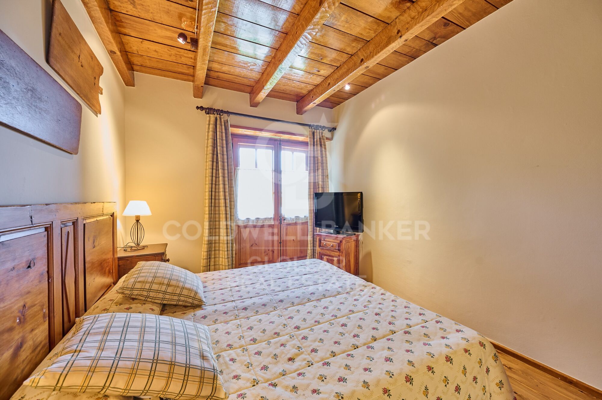 House 5 Bedrooms Triplex Sale Bolvir