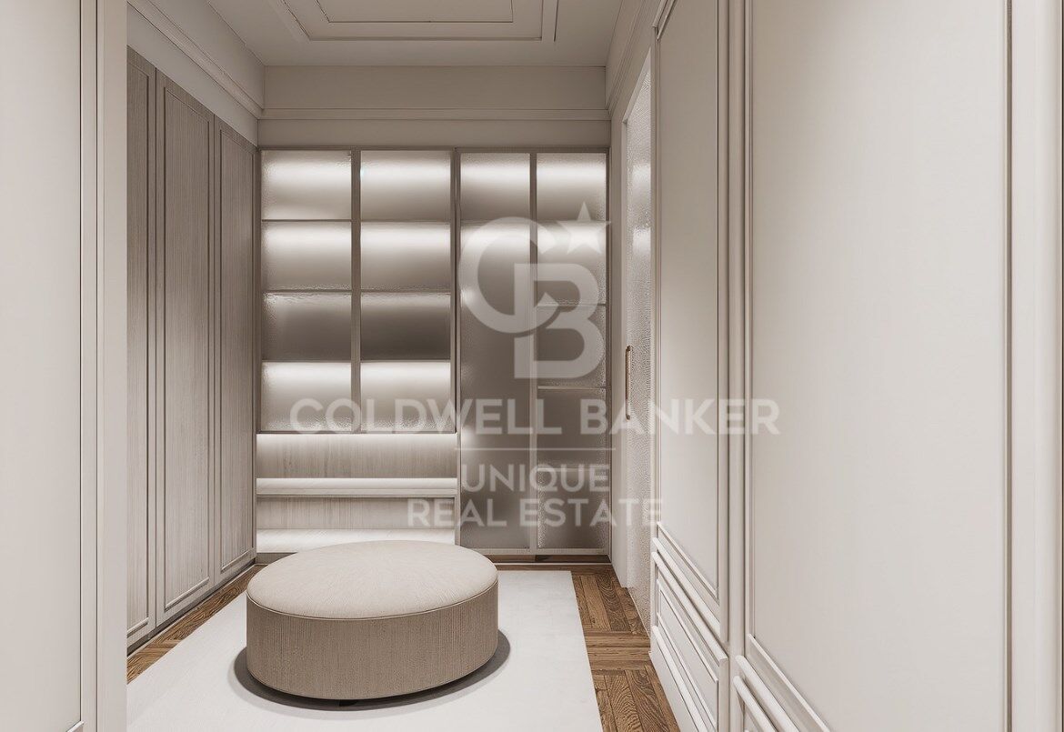 Exclusiva vivienda en venta con terraza y encanto clásico, en Barrio de Salamanca, Madrid