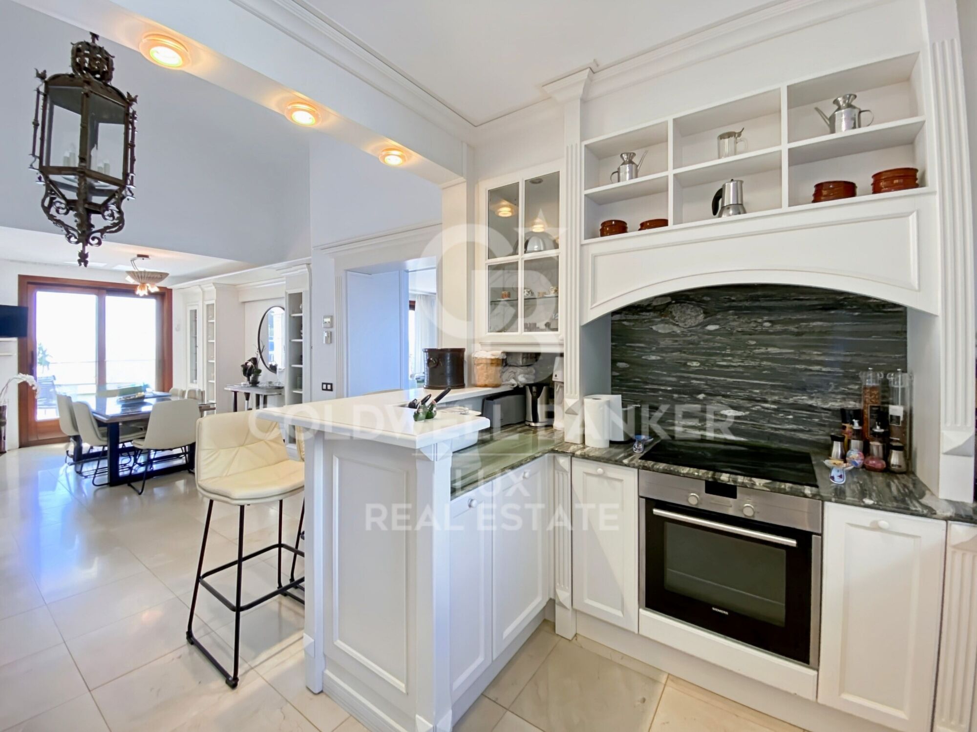 Exclusive villa with sea views, in Roses, Costa Brava