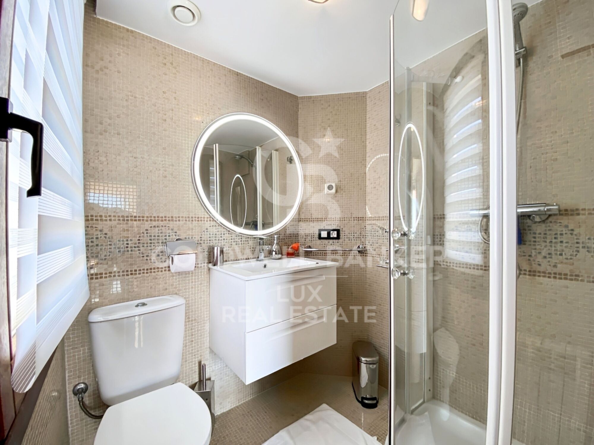 Exclusive villa with sea views, in Roses, Costa Brava