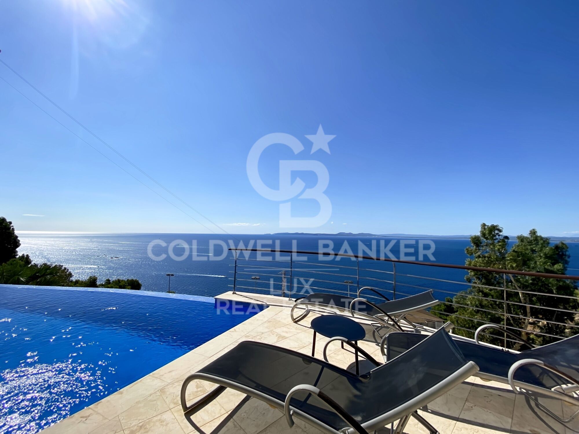 Exclusive villa with sea views, in Roses, Costa Brava