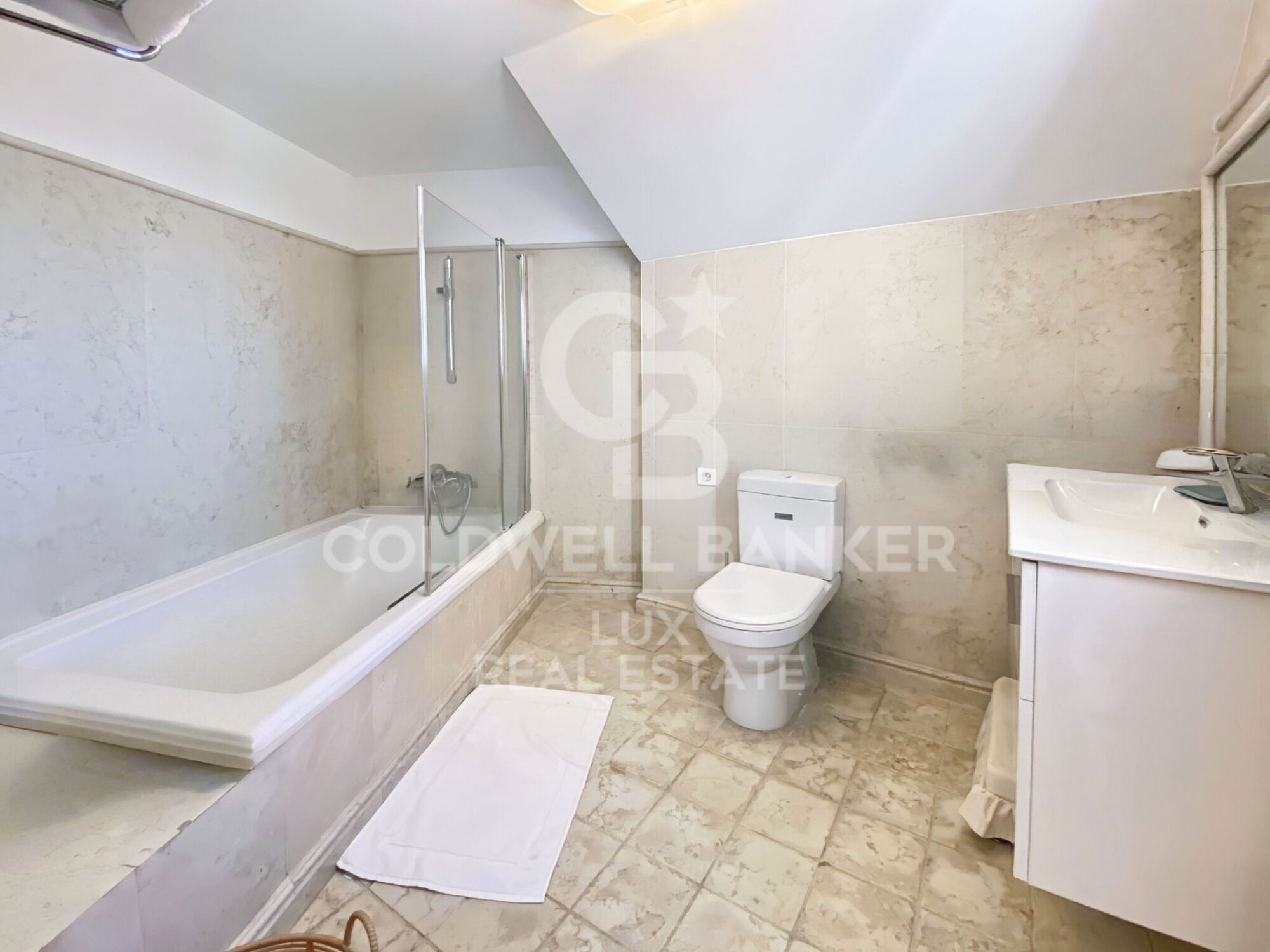 Villa exclusive avec vue mer et licence touristique, à Roses, Costa Brava