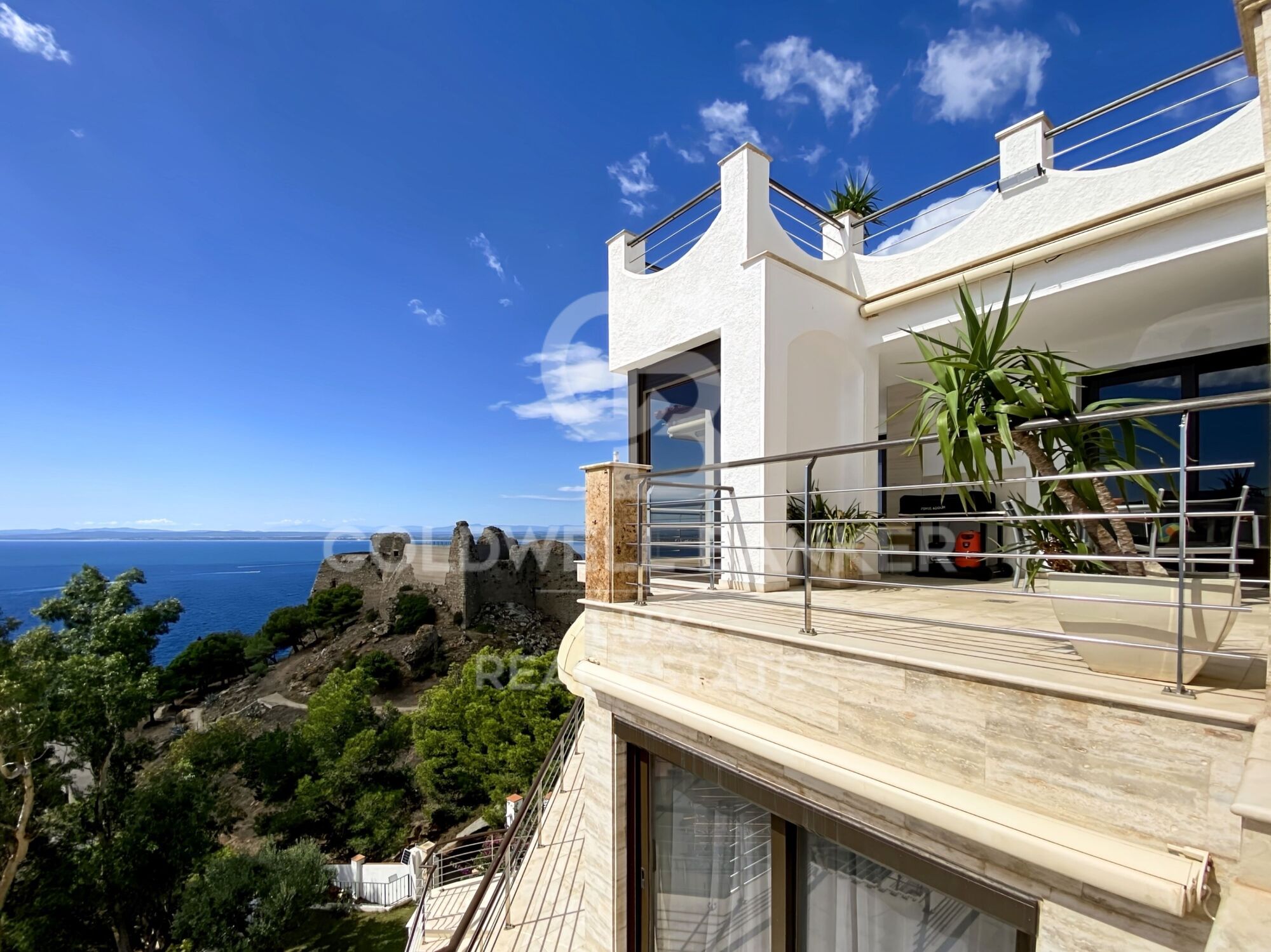 Exklusive Villa mit Meerblick und Touristenlizenz in Roses, Costa Brava