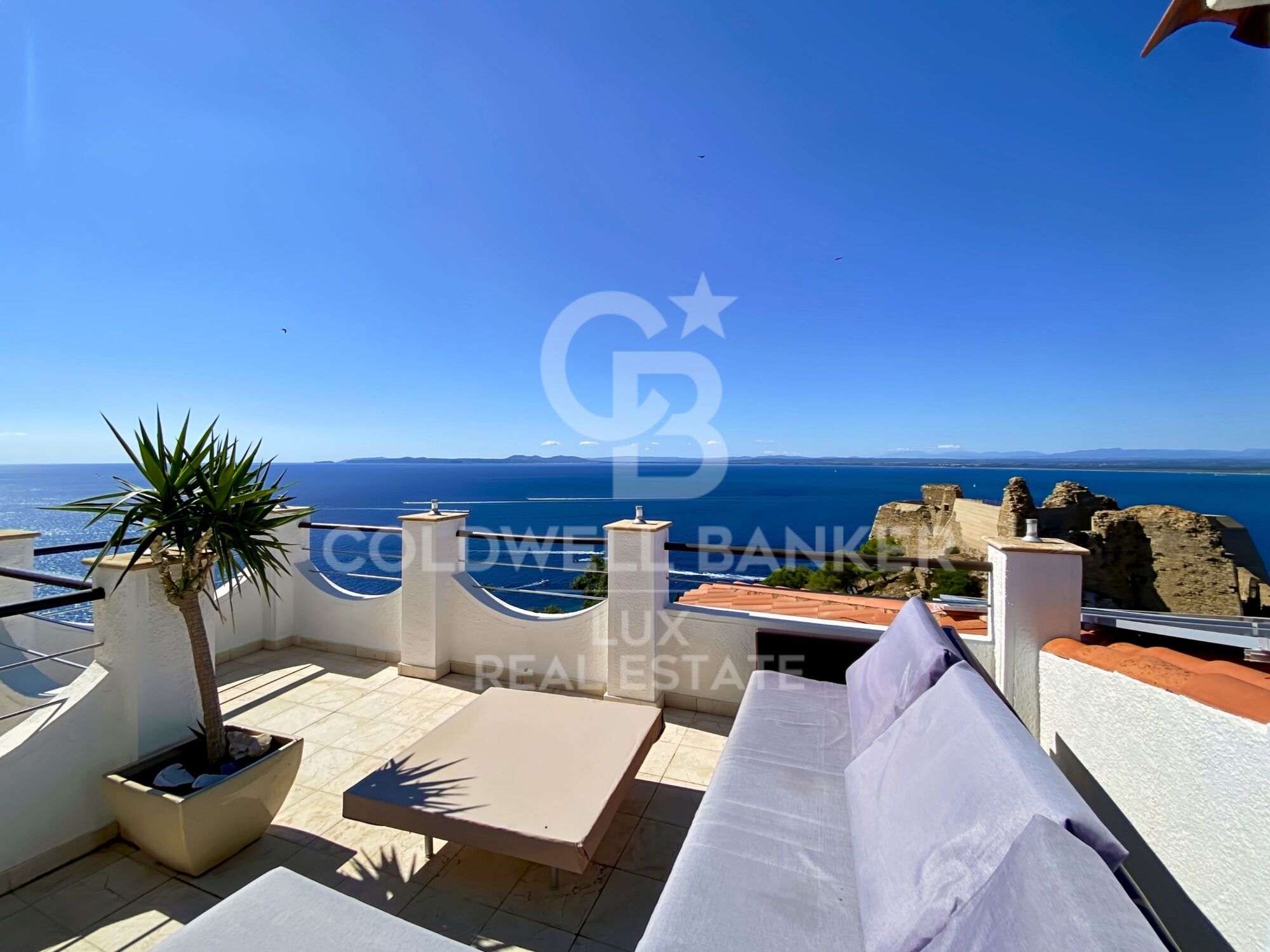 Villa exclusive avec vue mer et licence touristique, à Roses, Costa Brava