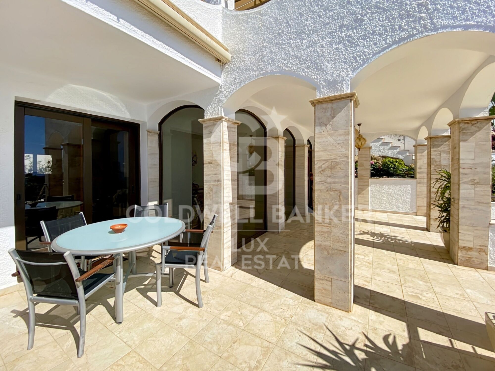 Villa exclusiva con vistas al mar y licencia turística en Roses, Costa Brava