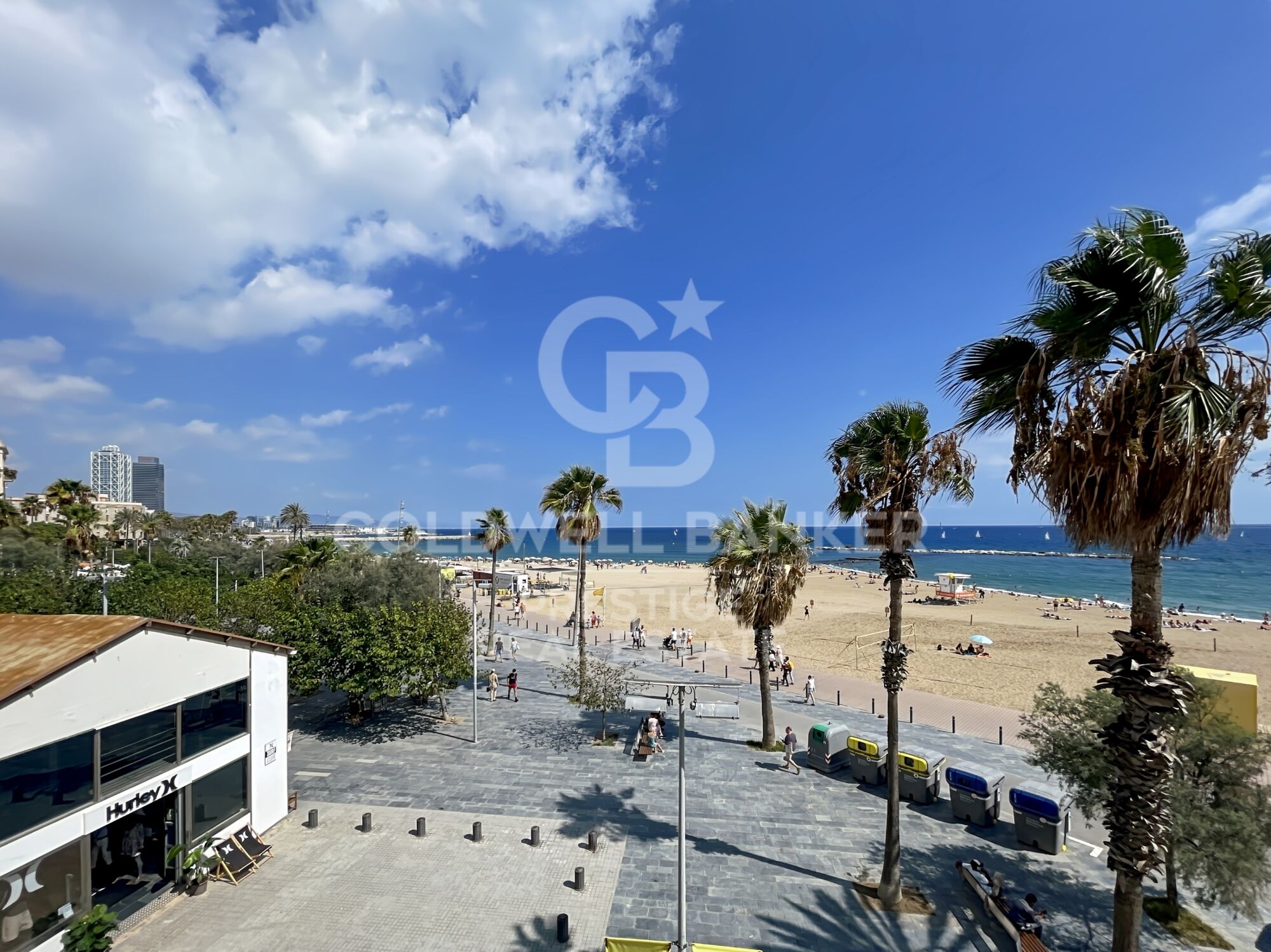 A 3 winds, first line with sea views and 50m2 terrace at ground level