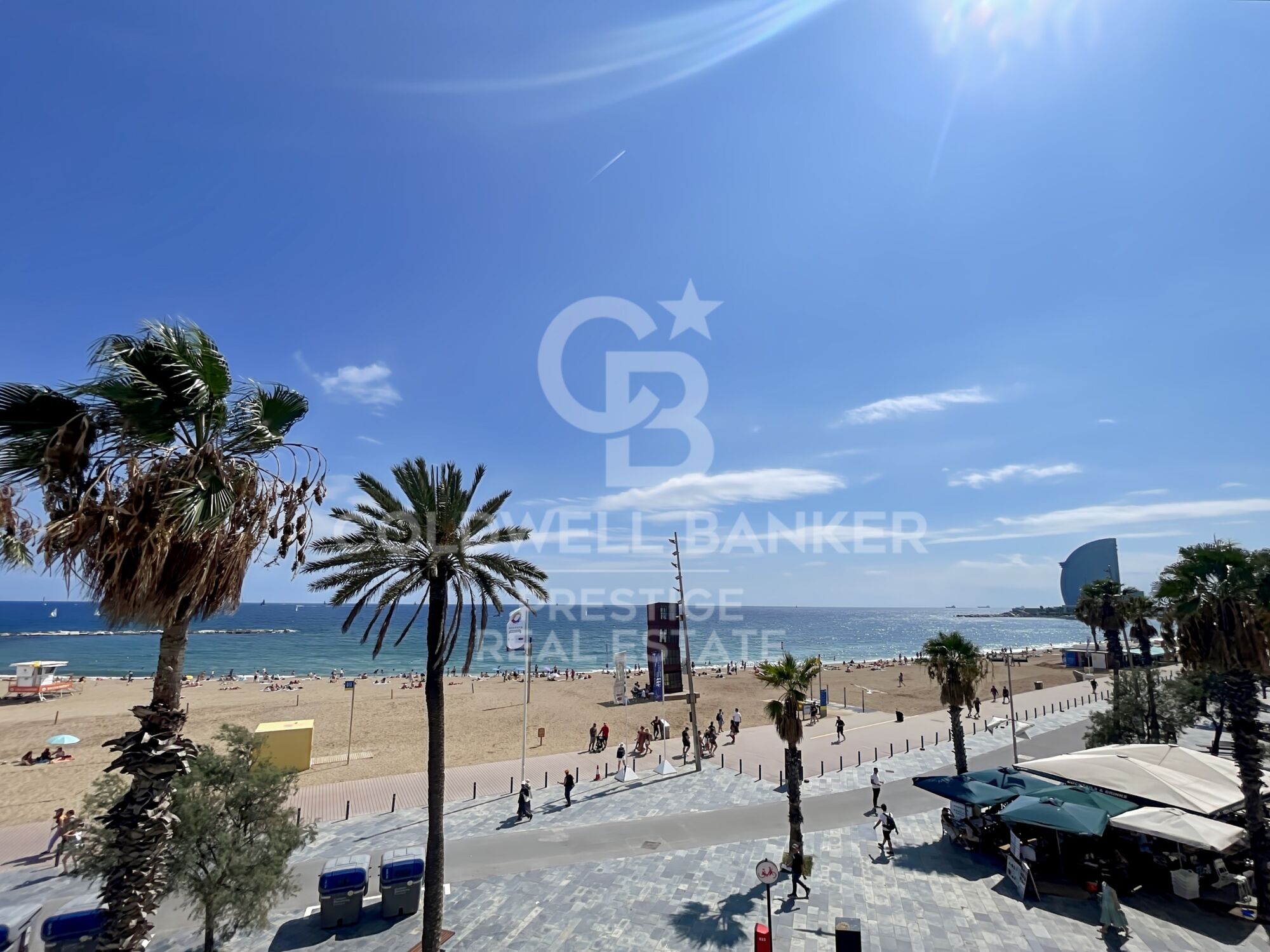 A 3 winds, first line with sea views and 50m2 terrace at ground level