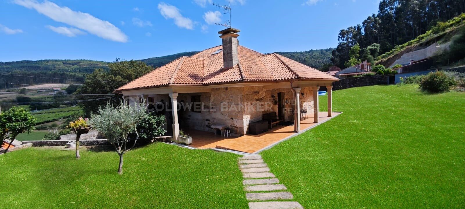 Chalet en pierre dans la région du Salnés