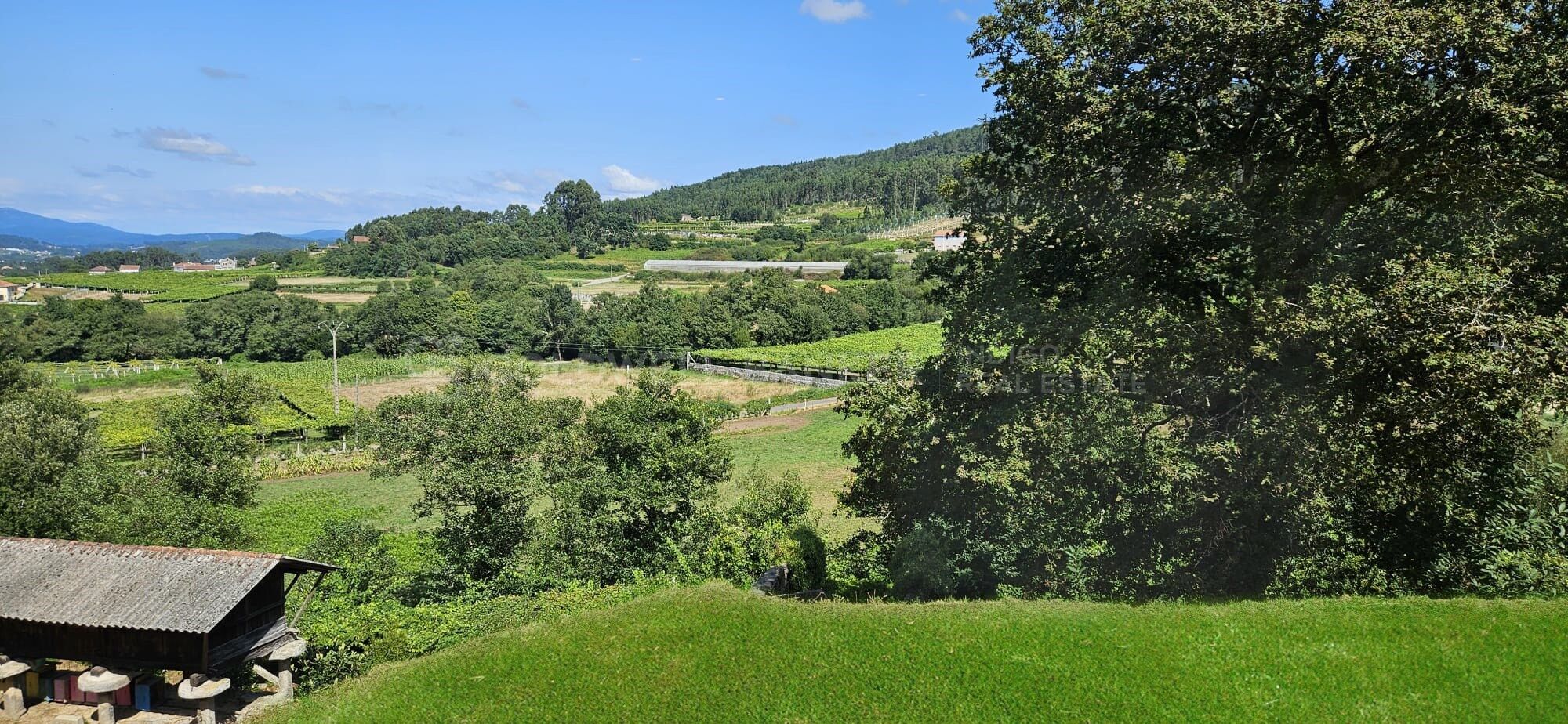 Chalet en pierre dans la région du Salnés