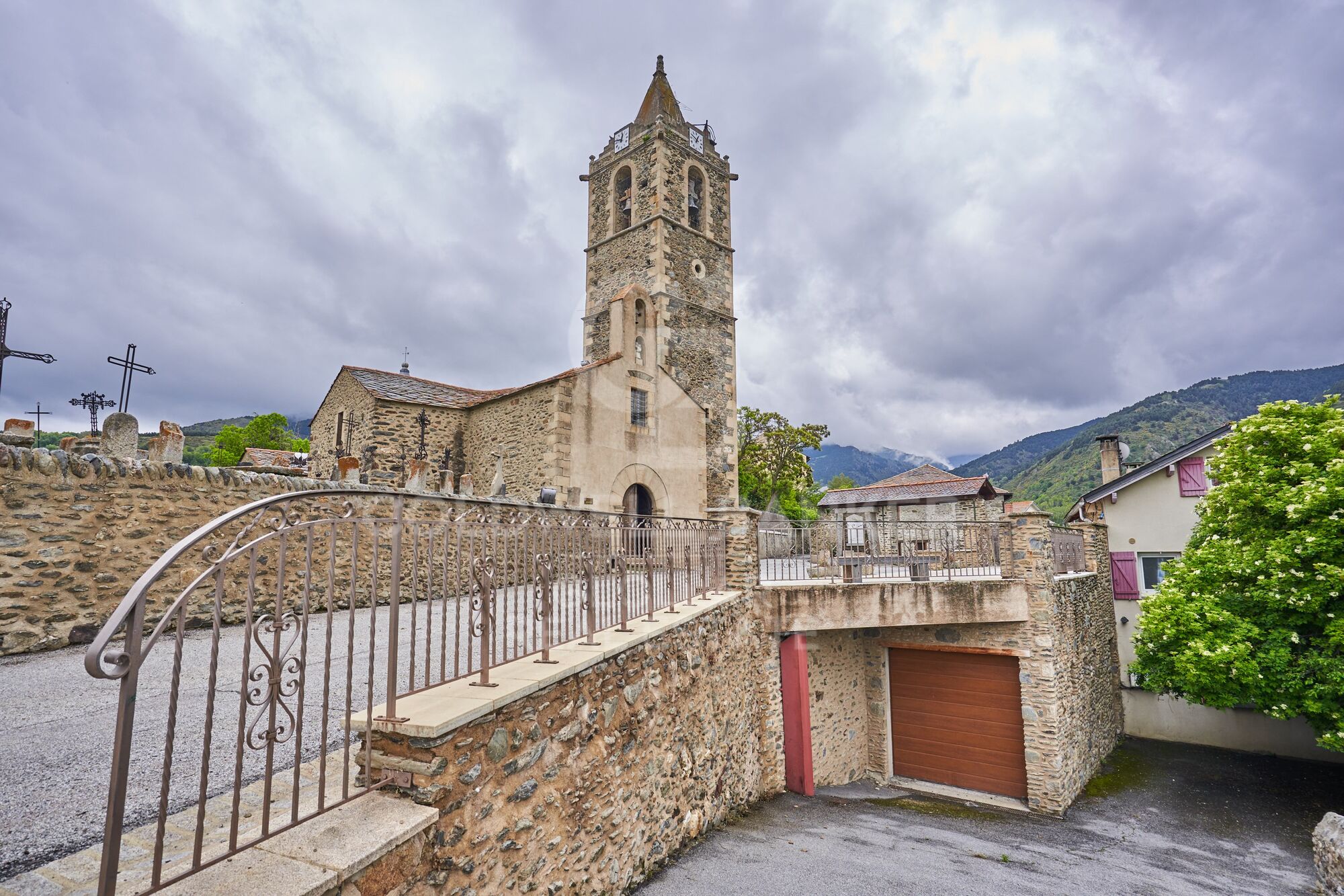 Apartment 2 Bedrooms Sale Err