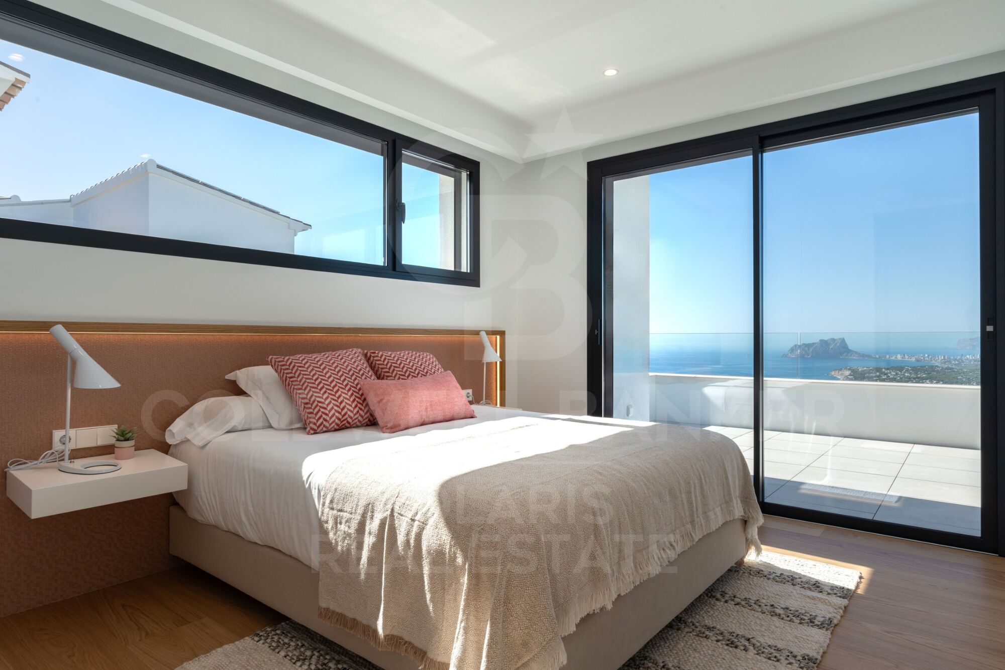 Villa Faro moderne Luxusvilla zum Verkauf in Residencial Jazmines Cumbre del Sol