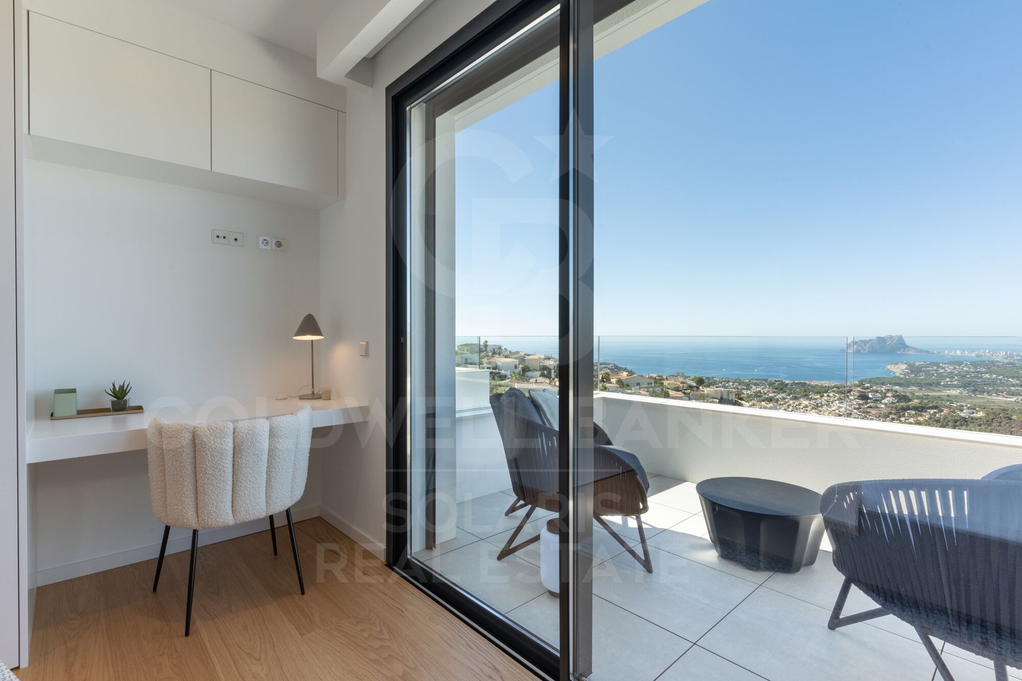 Villa Faro chalet de lujo moderno en venta en Residencial Jazmines Cumbre del Sol