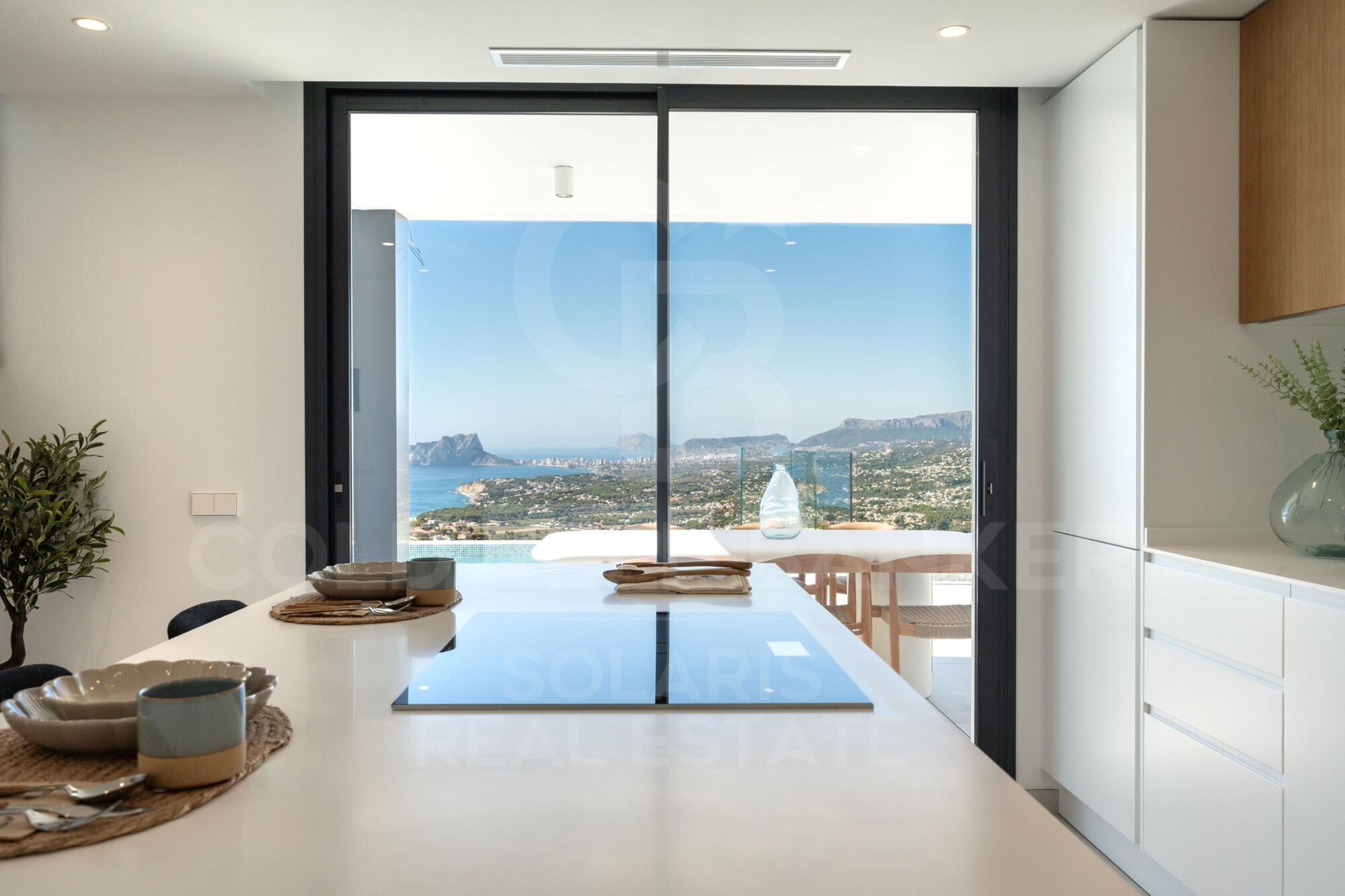 Villa Faro chalet de lujo moderno en venta en Residencial Jazmines Cumbre del Sol