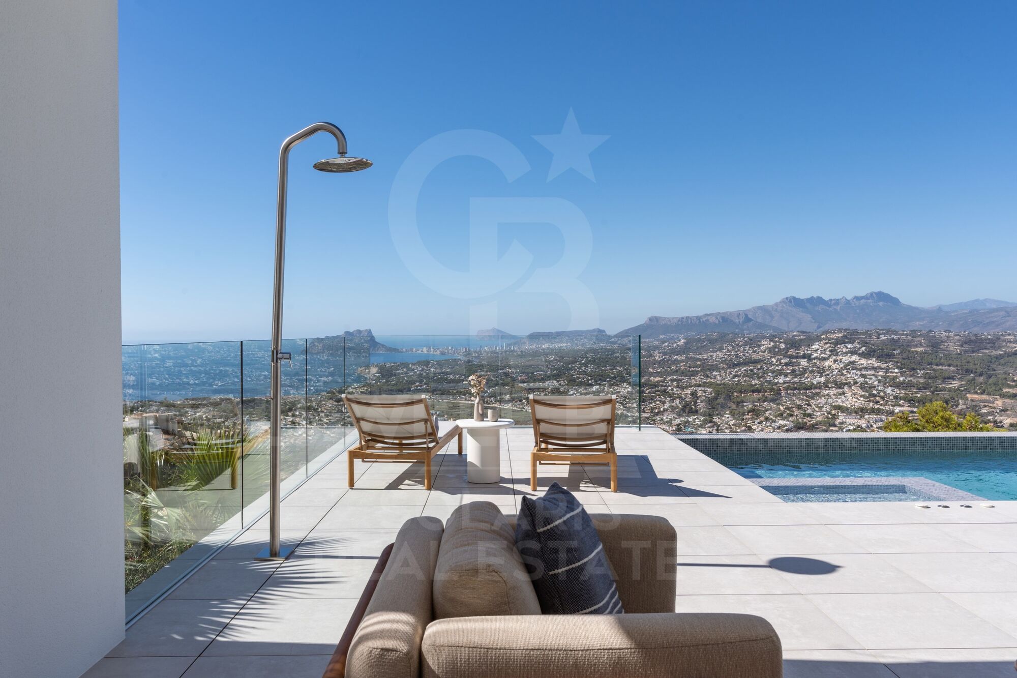 Villa Faro chalet de lujo moderno en venta en Residencial Jazmines Cumbre del Sol