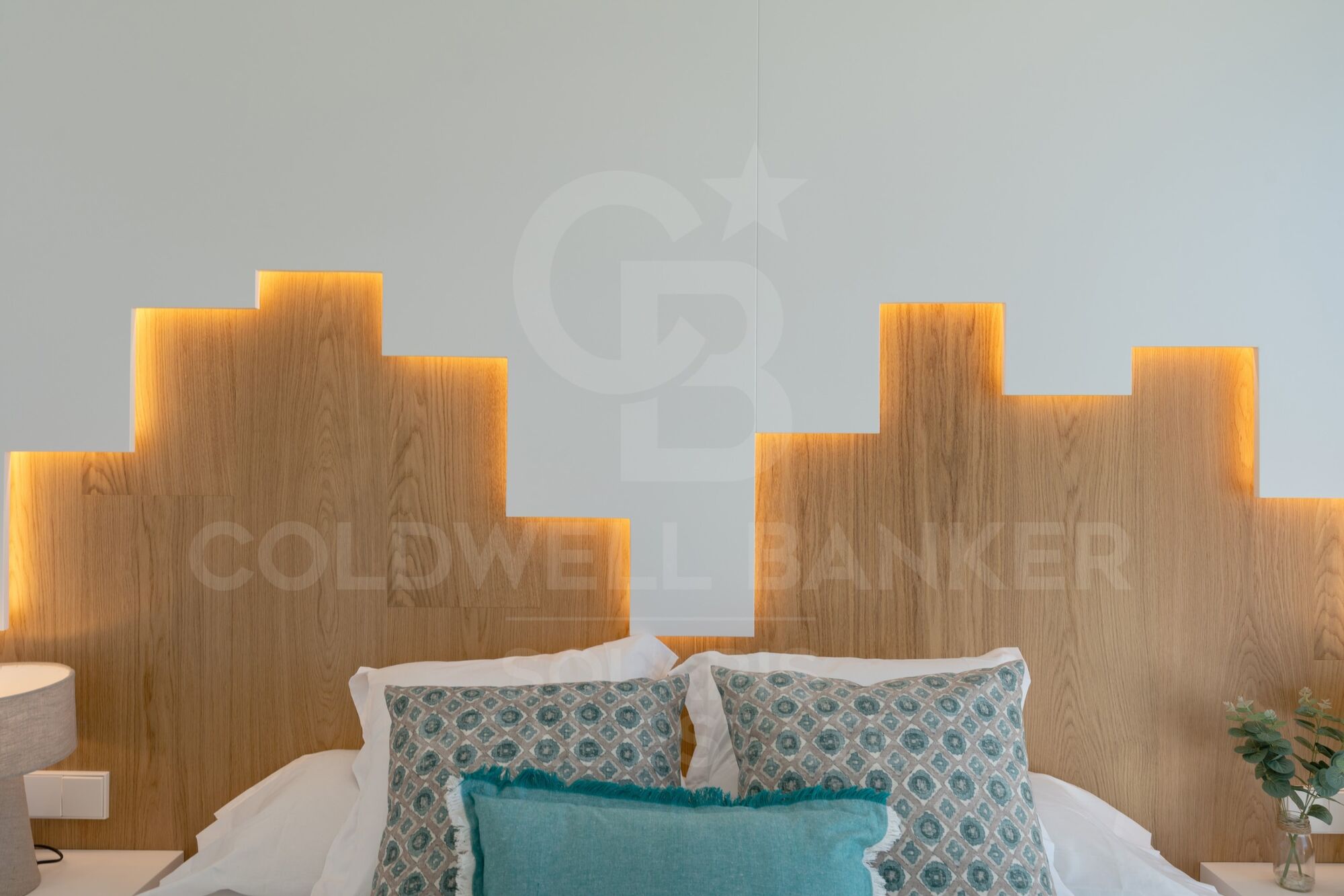 Villa Faro modern luxury villa for sale in Residencial Jazmines Cumbre del Sol