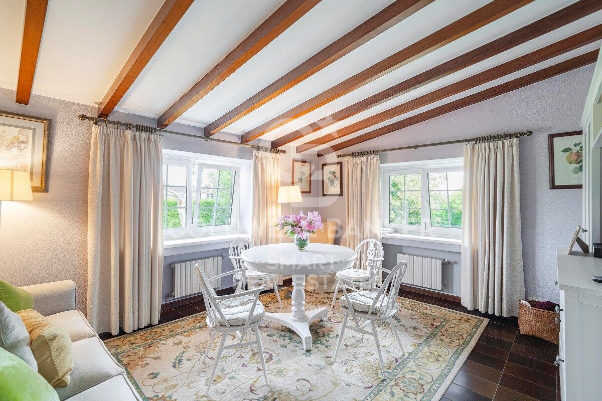 Magnificent villa in Montrove, Oleiros