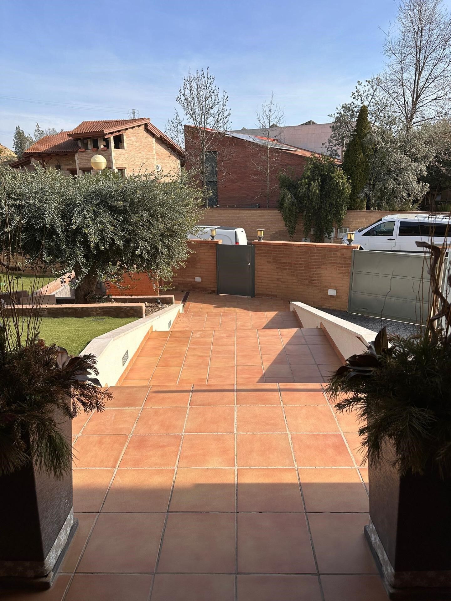 Villa 4 Bedrooms Sale Lleida