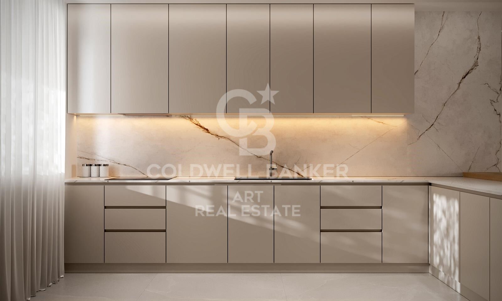 Luxury apartments with sea views in Royal Park, Estepona