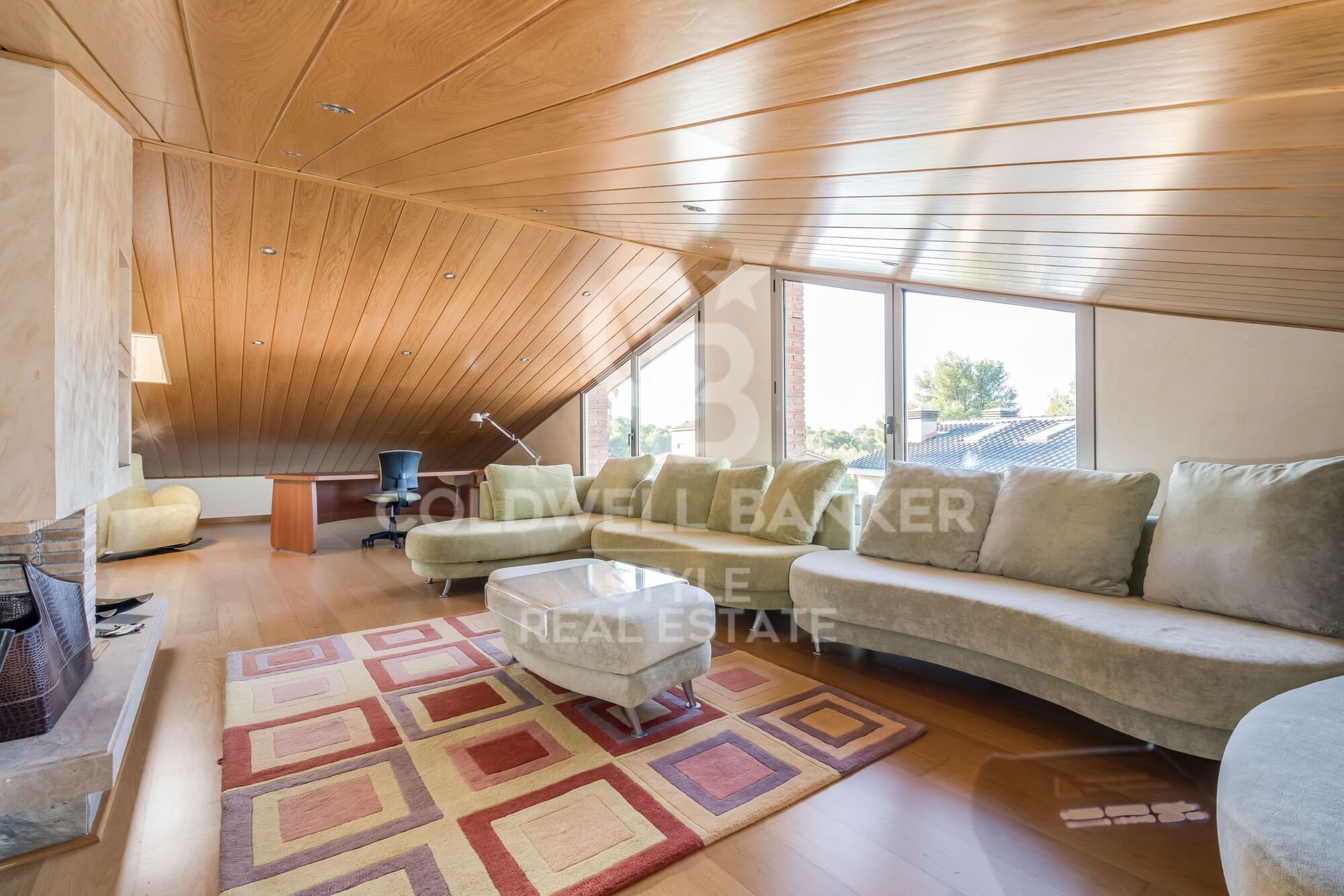 Exceptional with swimming pool